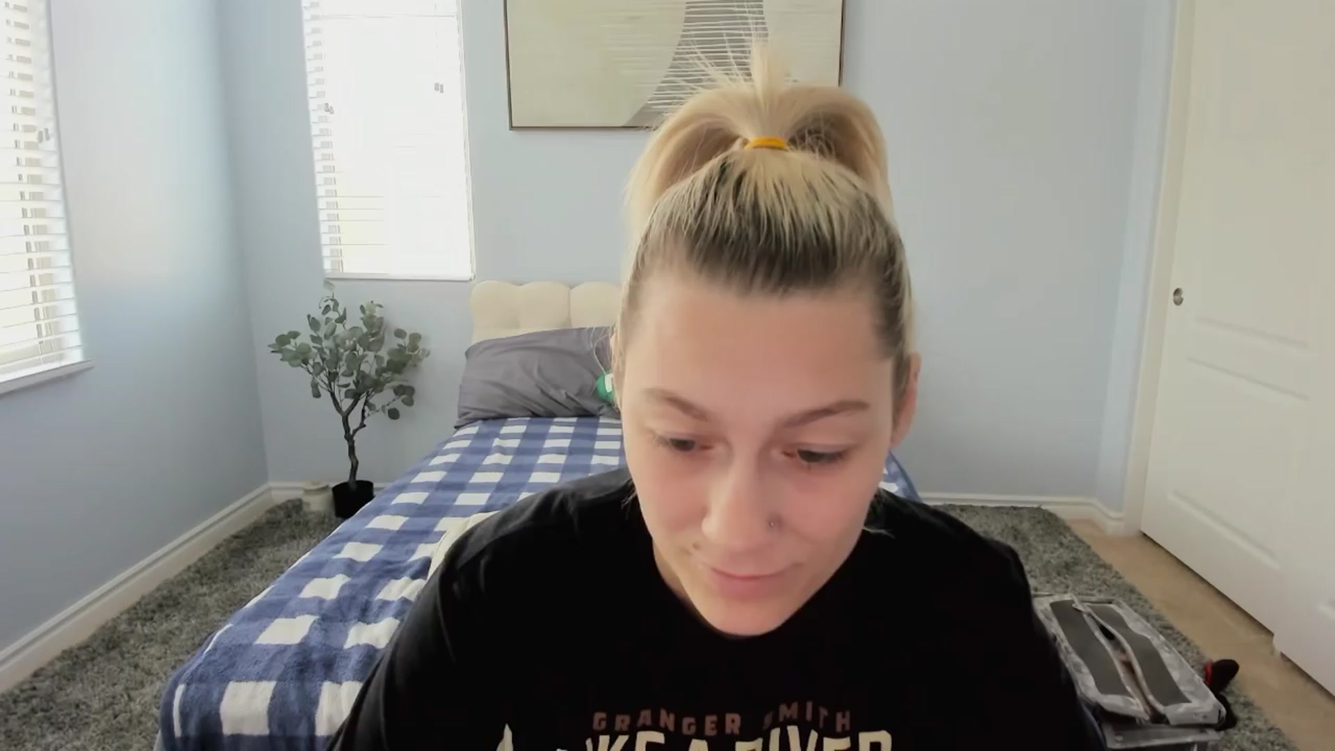 Gallery image thumbnail from LexiiJae's myfreecams stream on, 03/29/2024, 20:38 image 1 of 20