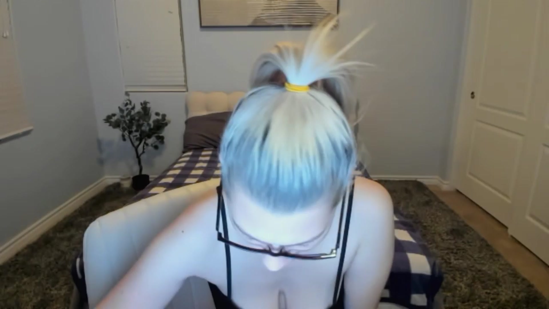 Gallery image thumbnail from LexiiJae's myfreecams stream on, 04/02/2024, 08:09 image 9 of 20