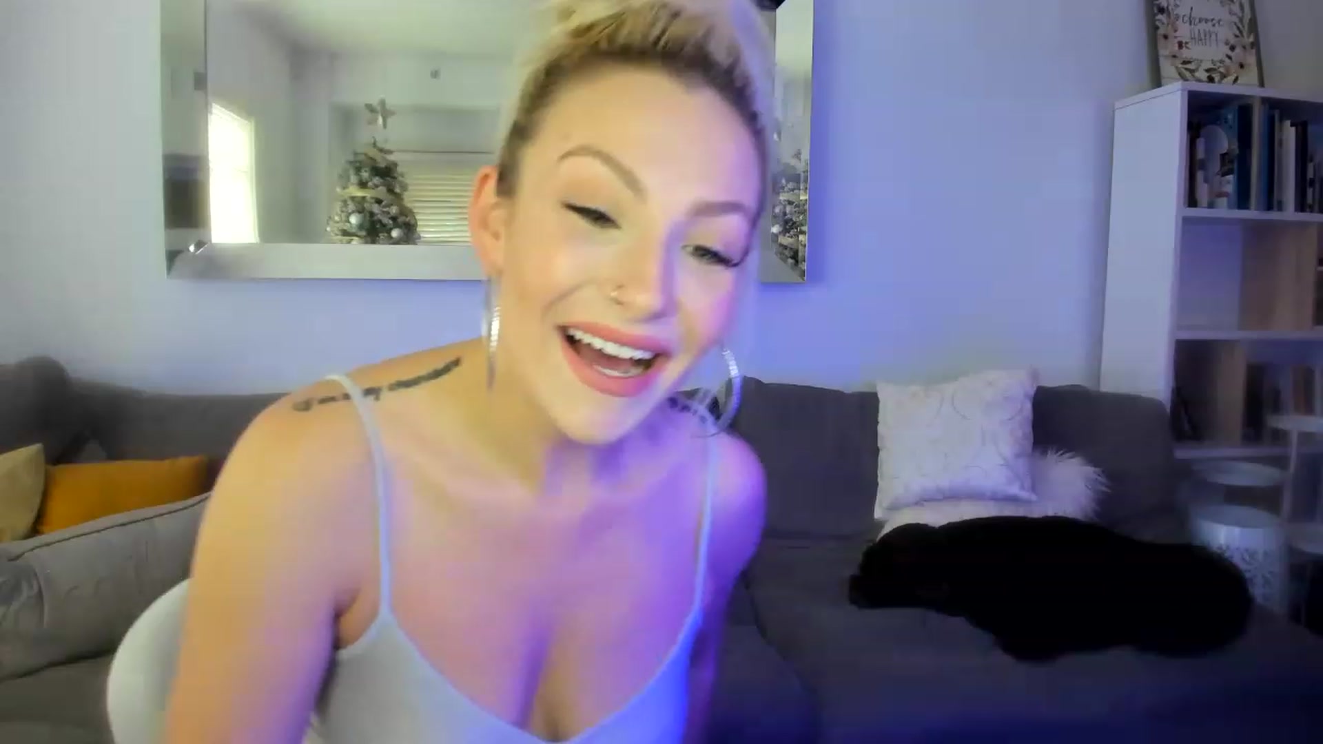 Gallery image thumbnail from Lexii_Mae's myfreecams stream on, 01/18/2023, 18:50 image 9 of 20
