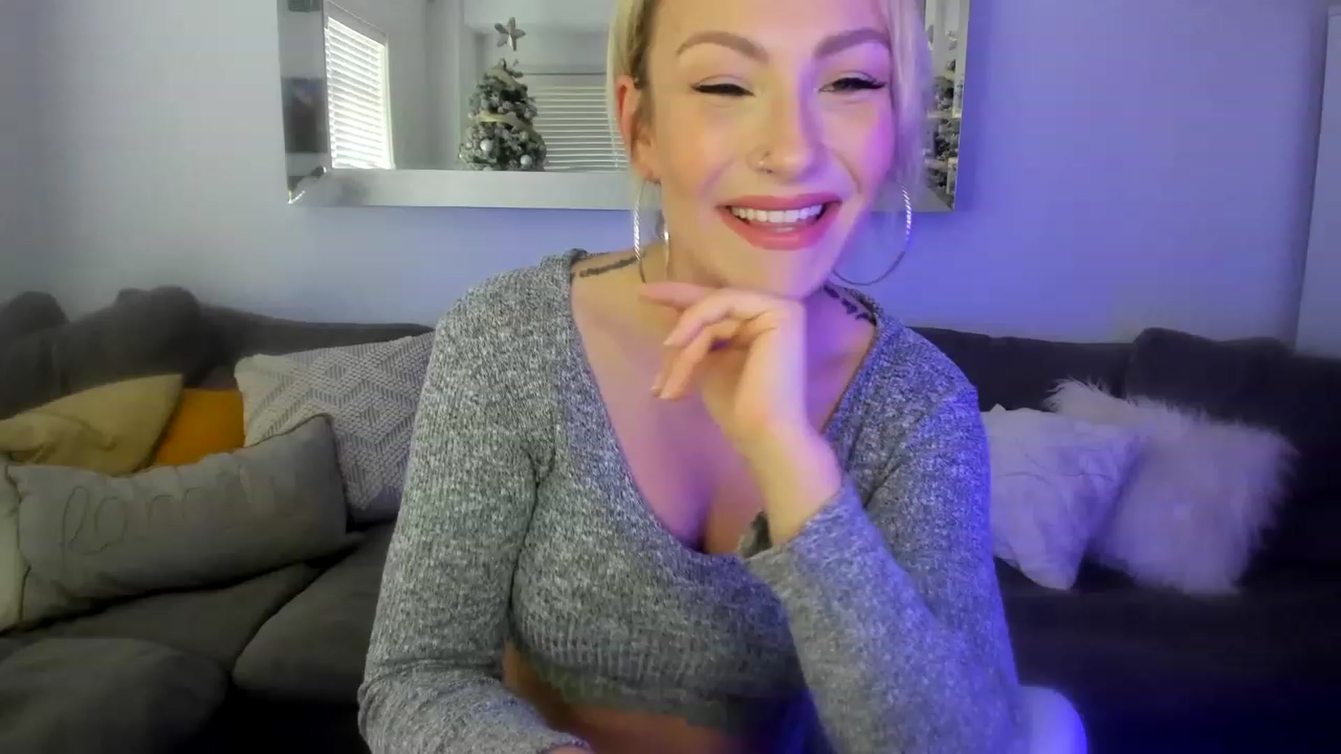 Gallery image thumbnail from Lexii_Mae's myfreecams stream on, 01/19/2023, 19:11 image 7 of 20
