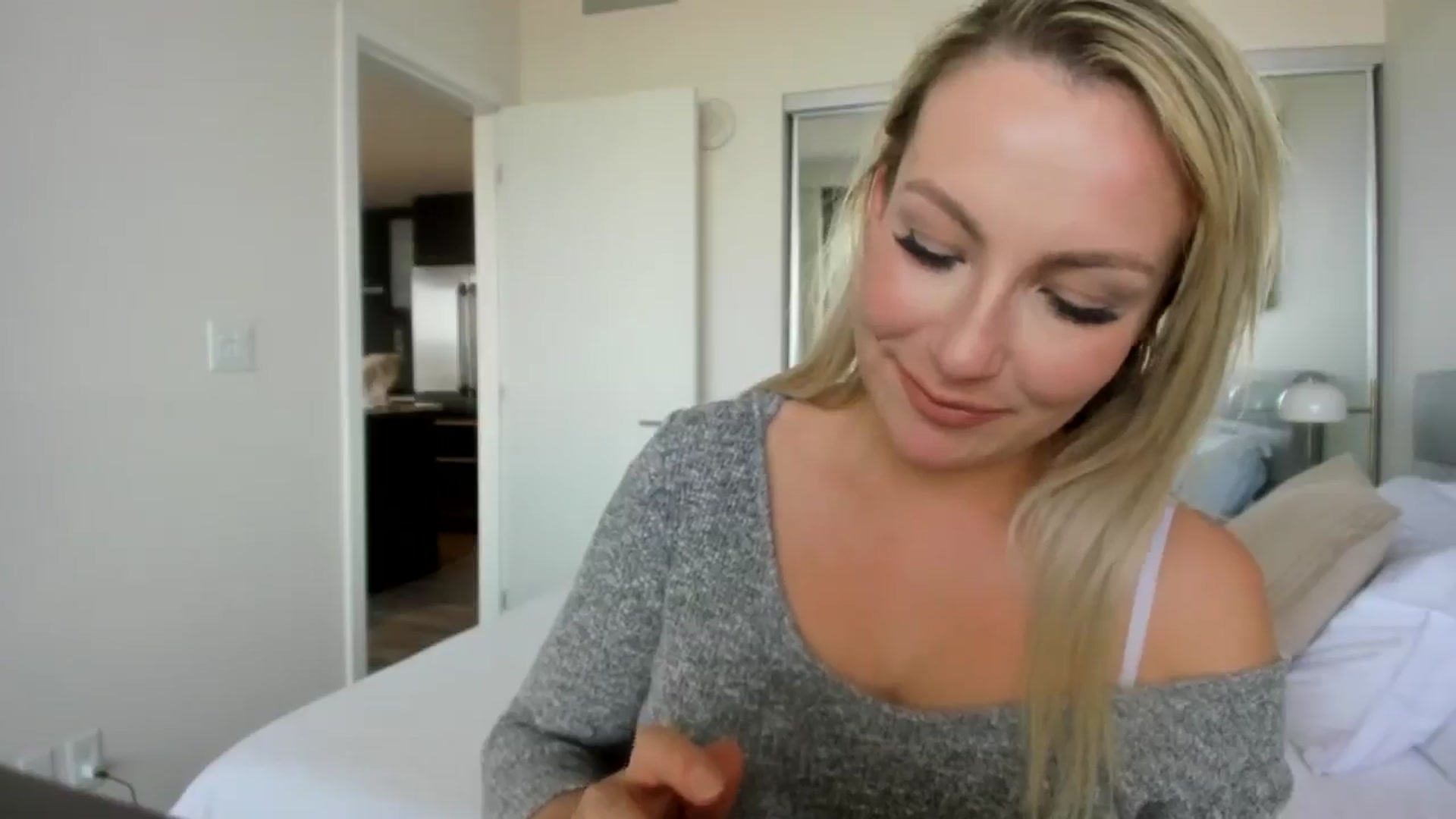 Gallery image thumbnail from Lexii_Mae's myfreecams stream on, 05/15/2024, 21:06 image 11 of 20