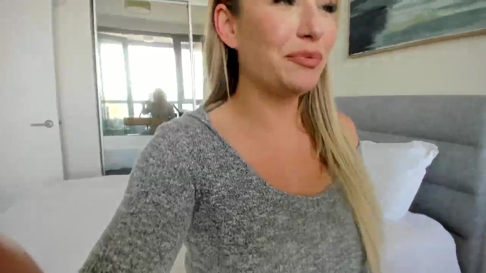 Gallery image thumbnail from Lexii_Mae's myfreecams stream on, 05/15/2024, 21:06 image 13 of 20