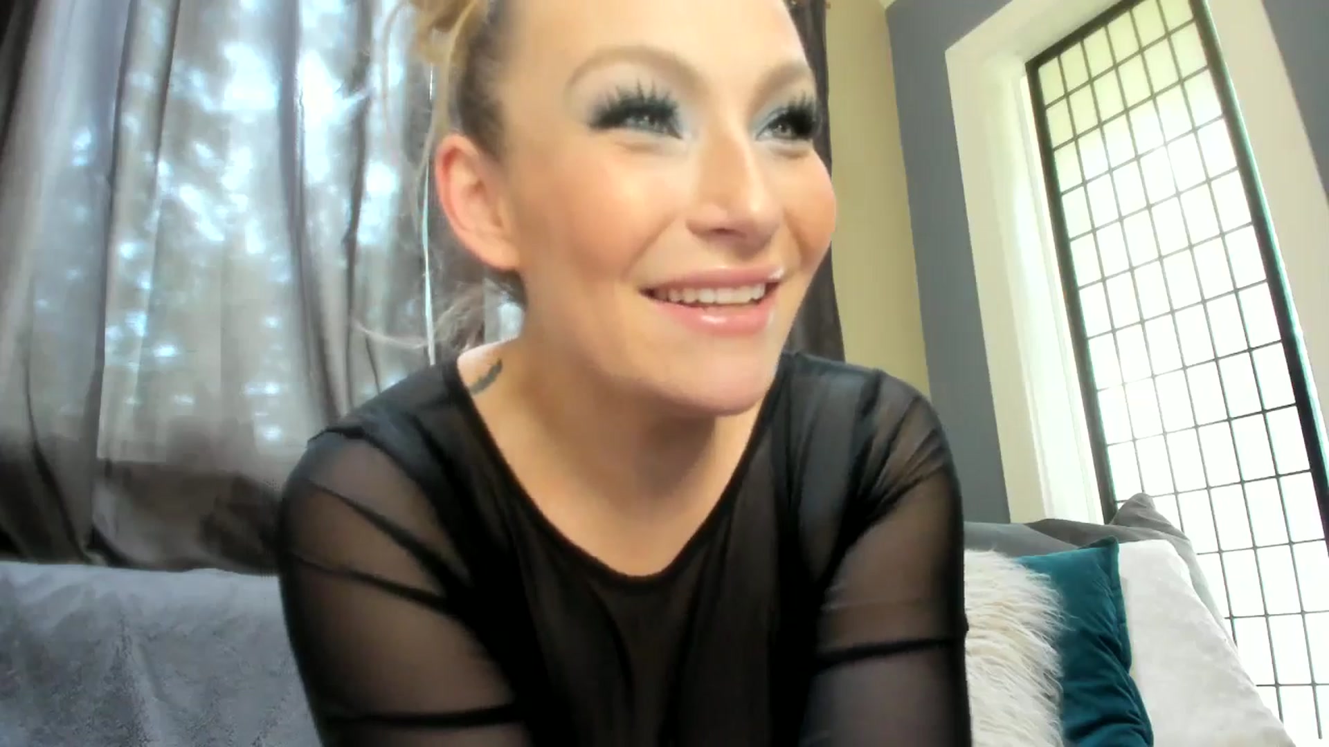 Gallery image thumbnail from Lexii_Mae's myfreecams stream on, 03/30/2025, 20:54 image 3 of 20