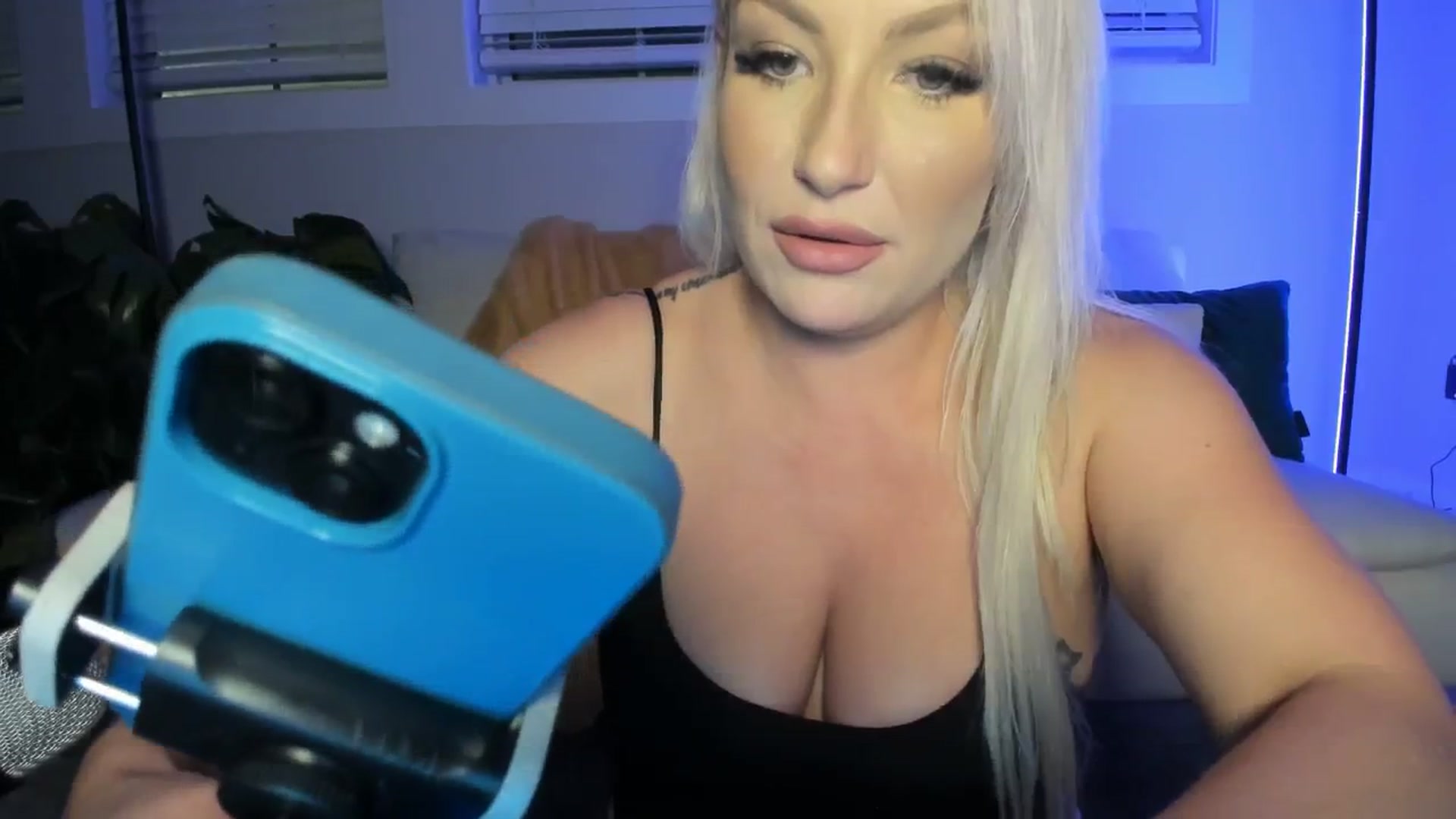 Gallery image thumbnail from Lexii_Mae's myfreecams stream on, 11/17/2025, 03:11 image 17 of 20