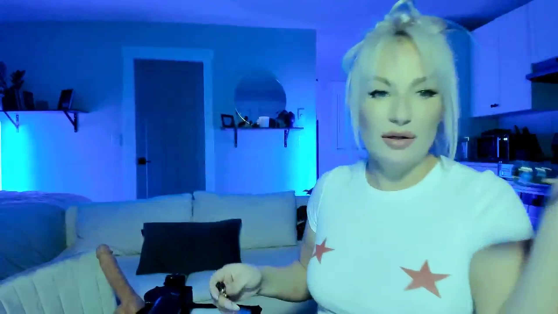 Gallery image thumbnail from Lexii_Mae's myfreecams stream on, 12/03/2025, 05:47 image 5 of 20