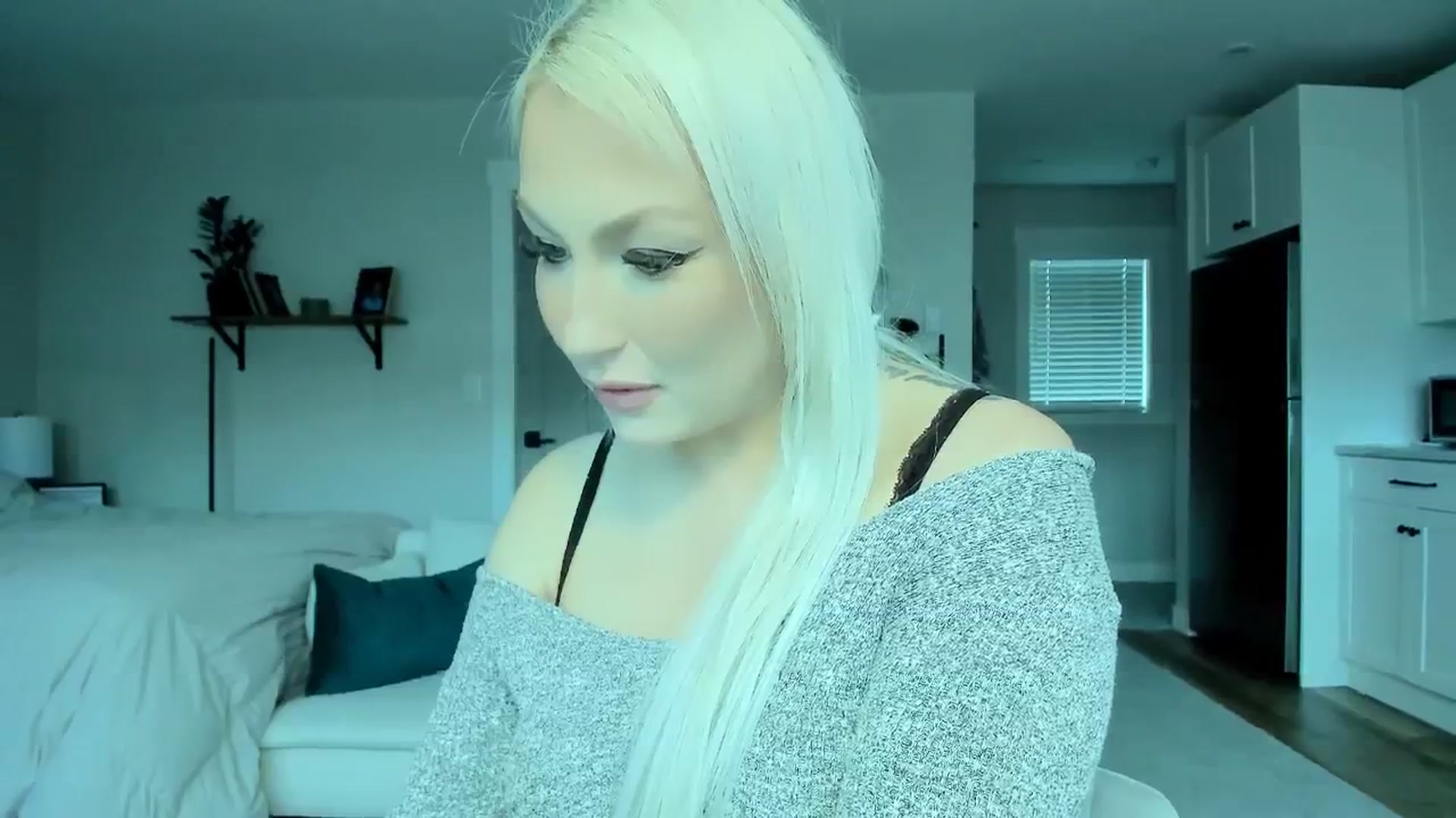 Gallery image thumbnail from Lexii_Mae's myfreecams stream on, 02/26/2026, 01:19 image 17 of 20