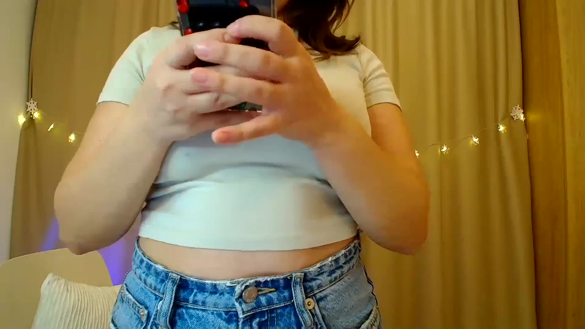 Gallery image thumbnail from Lexilicious_'s myfreecams stream on, 12/04/2023, 16:36 image 8 of 20