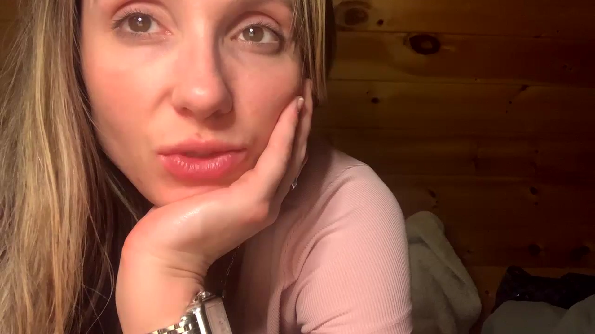 Gallery image thumbnail from Lexiluxxx3's myfreecams stream on, 02/24/2025, 07:49 image 17 of 20