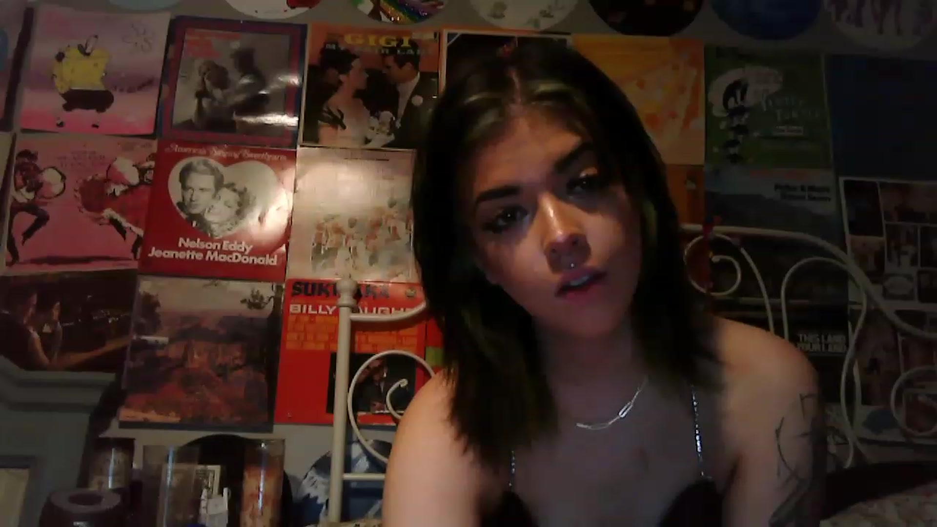 Gallery image thumbnail from Leximayxox's myfreecams stream on, 02/26/2023, 03:43 image 14 of 20
