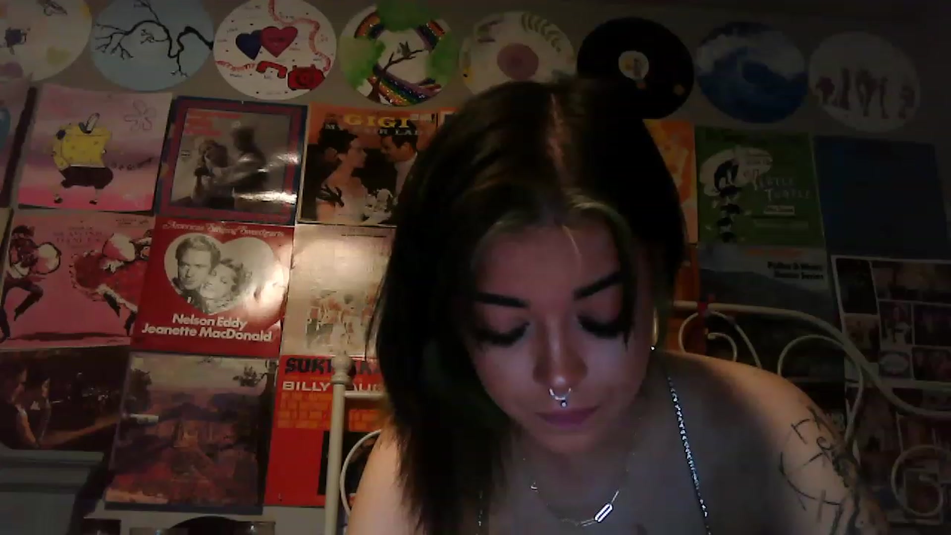 Gallery image thumbnail from Leximayxox's myfreecams stream on, 02/26/2023, 03:43 image 16 of 20