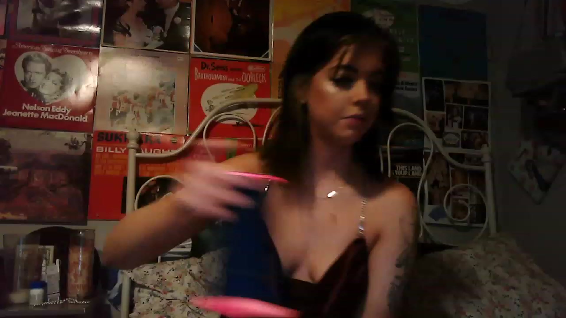 Gallery image thumbnail from Leximayxox's myfreecams stream on, 02/26/2023, 03:43 image 5 of 20