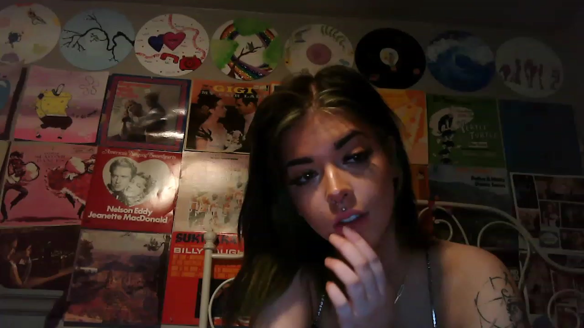 Gallery image thumbnail from Leximayxox's myfreecams stream on, 02/26/2023, 03:43 image 11 of 20