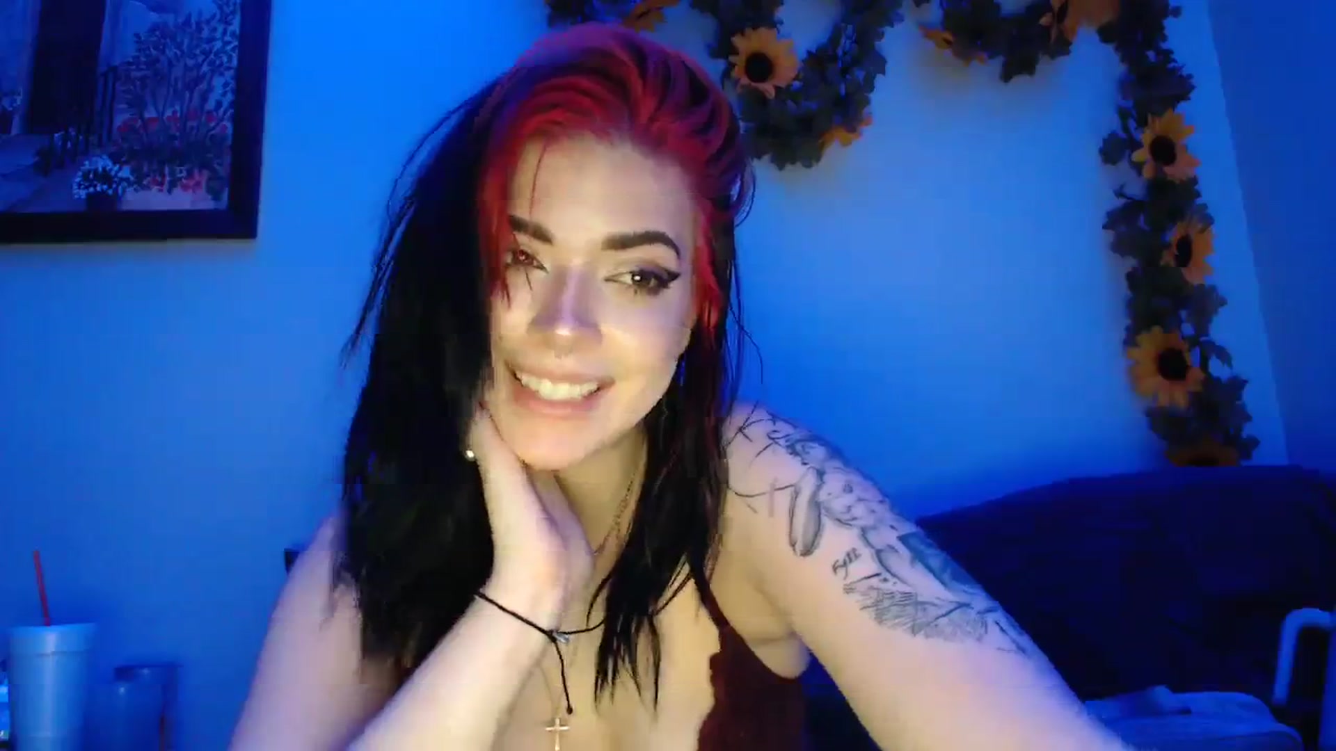 Gallery image thumbnail from Leximayxox's myfreecams stream on, 12/15/2023, 11:29 image 15 of 20