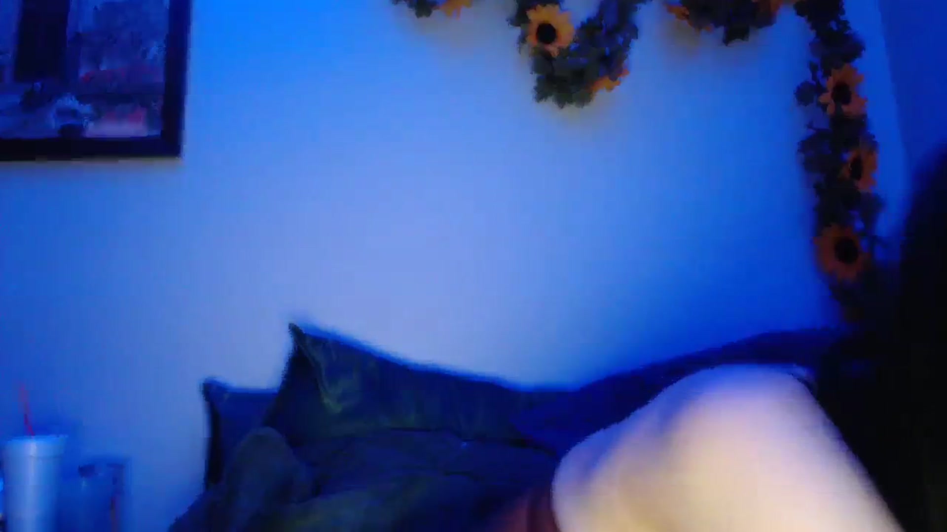 Gallery image thumbnail from Leximayxox's myfreecams stream on, 12/15/2023, 11:29 image 13 of 20
