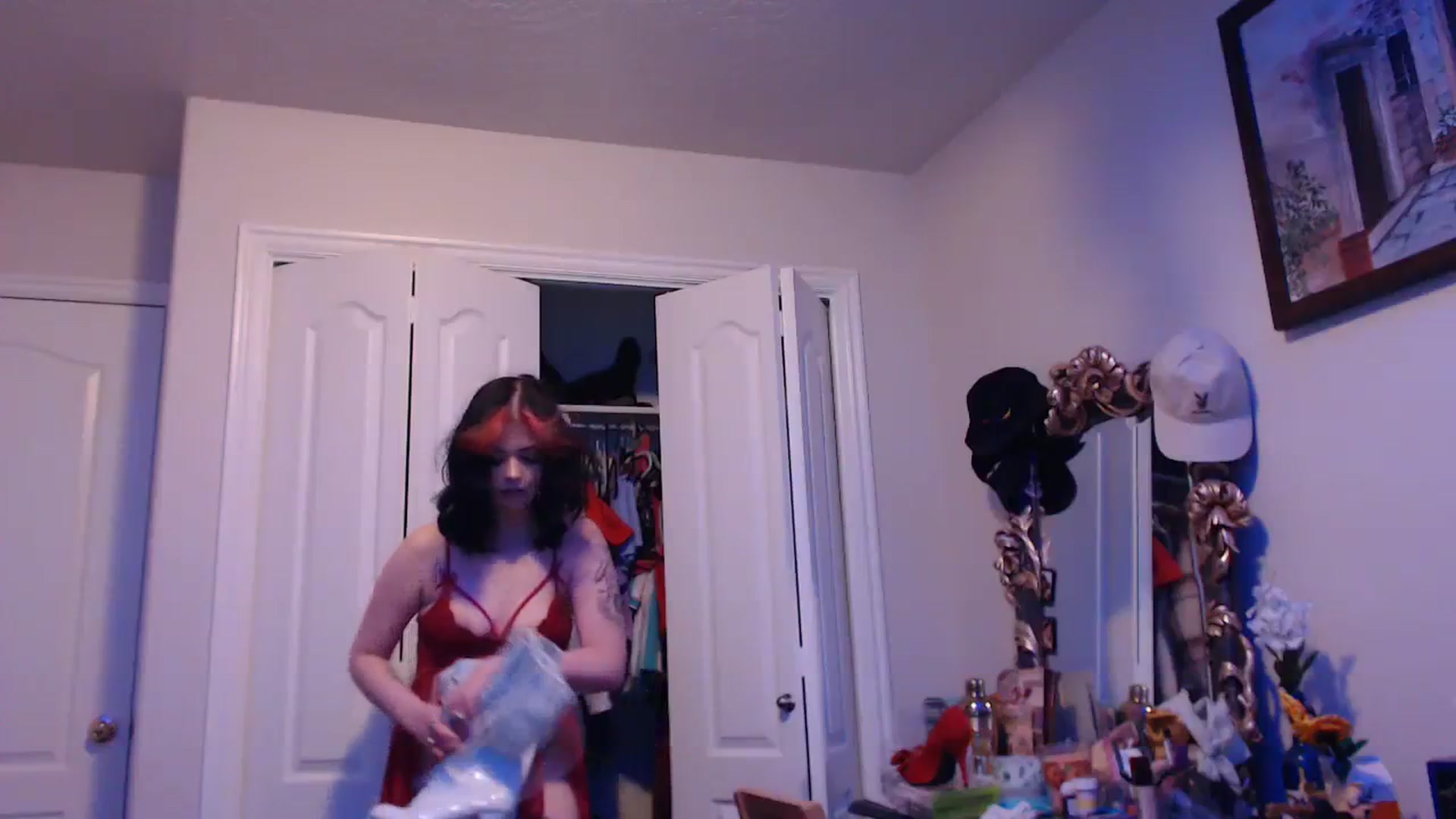 Gallery image thumbnail from Leximayxox's myfreecams stream on, 01/08/2024, 06:56 image 10 of 20