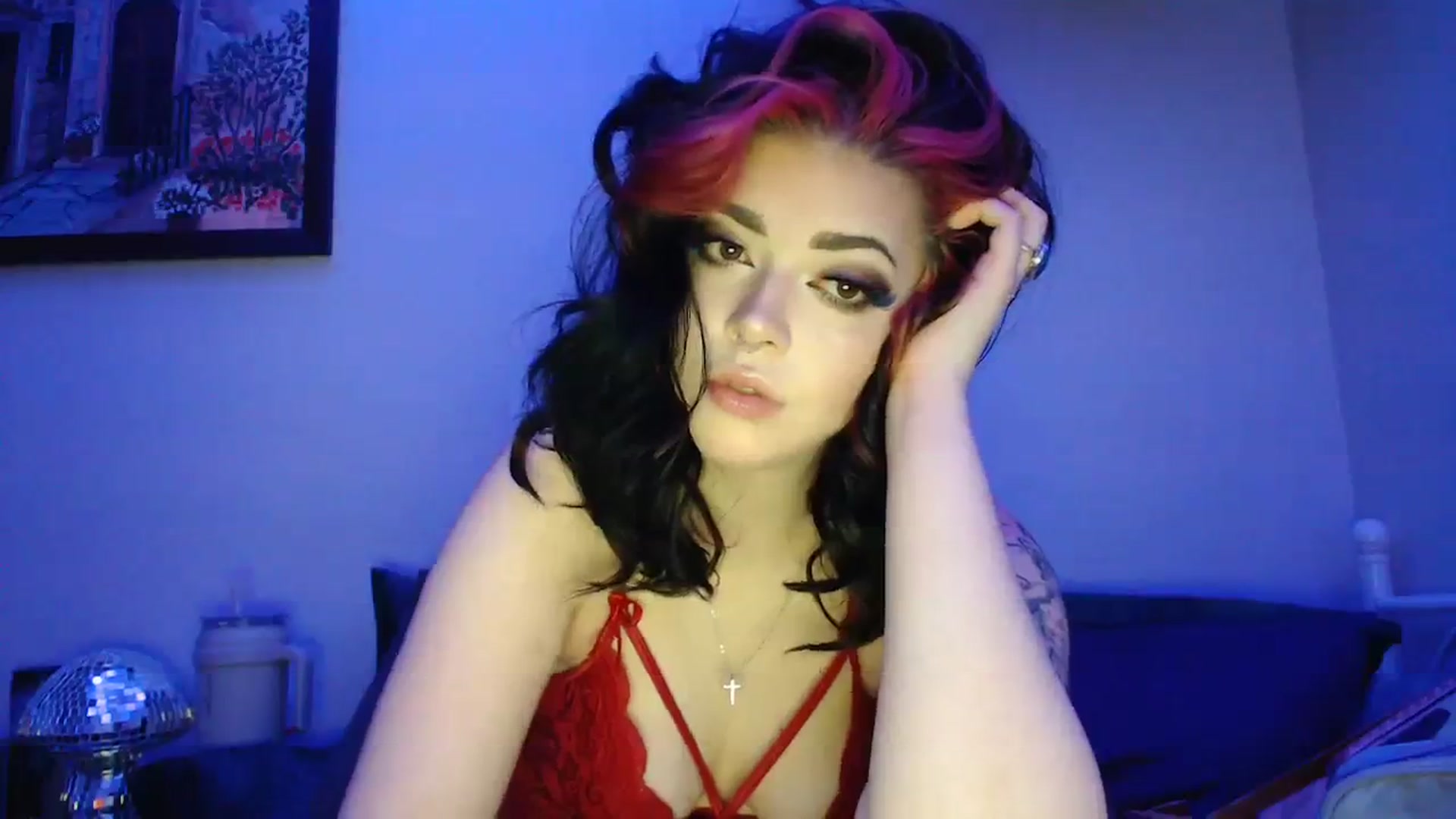 Gallery image thumbnail from Leximayxox's myfreecams stream on, 01/08/2024, 06:56 image 6 of 20