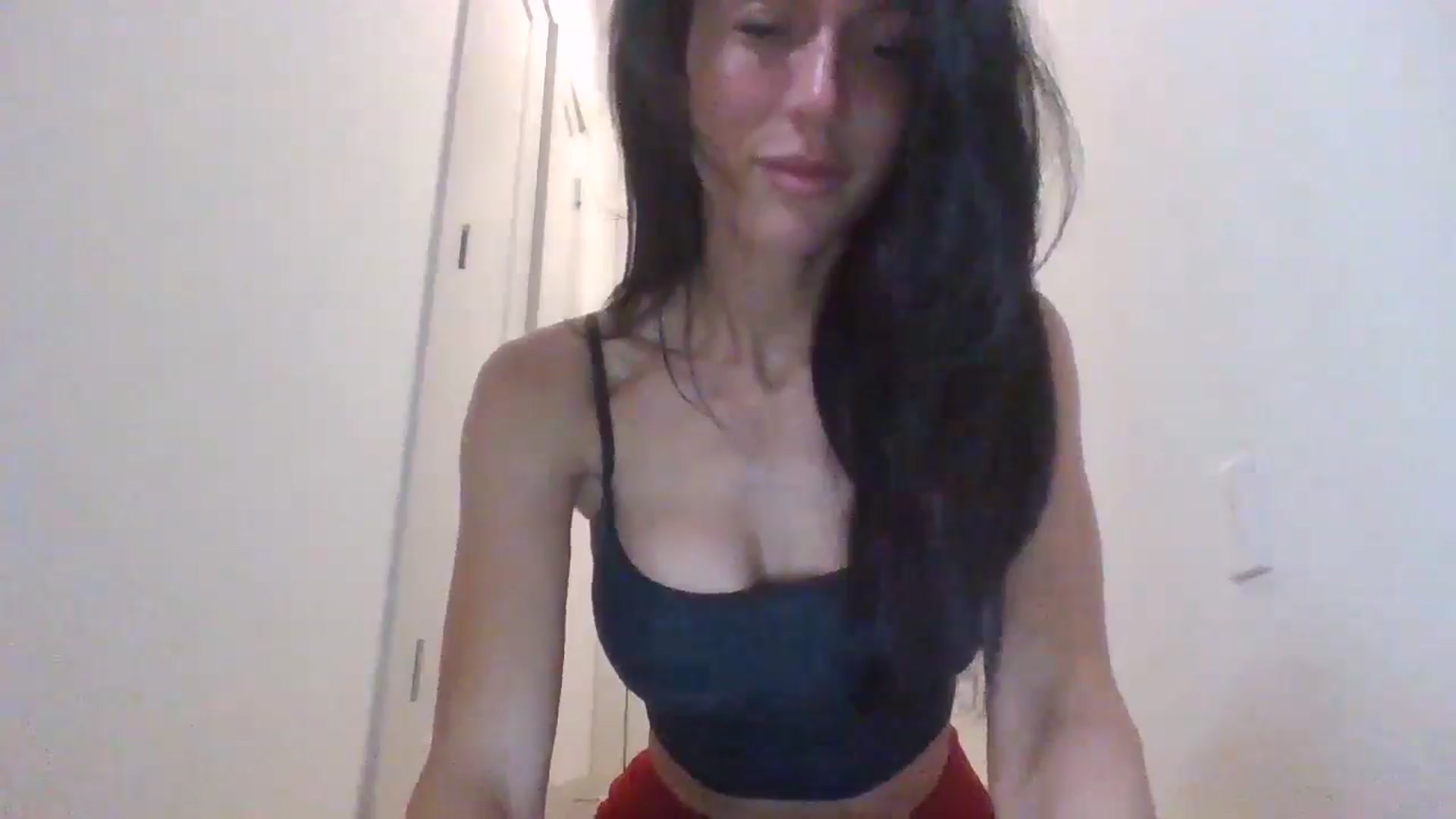 Gallery image thumbnail from Lexixoxoxo's myfreecams stream on, 10/15/2024, 09:42 image 9 of 20