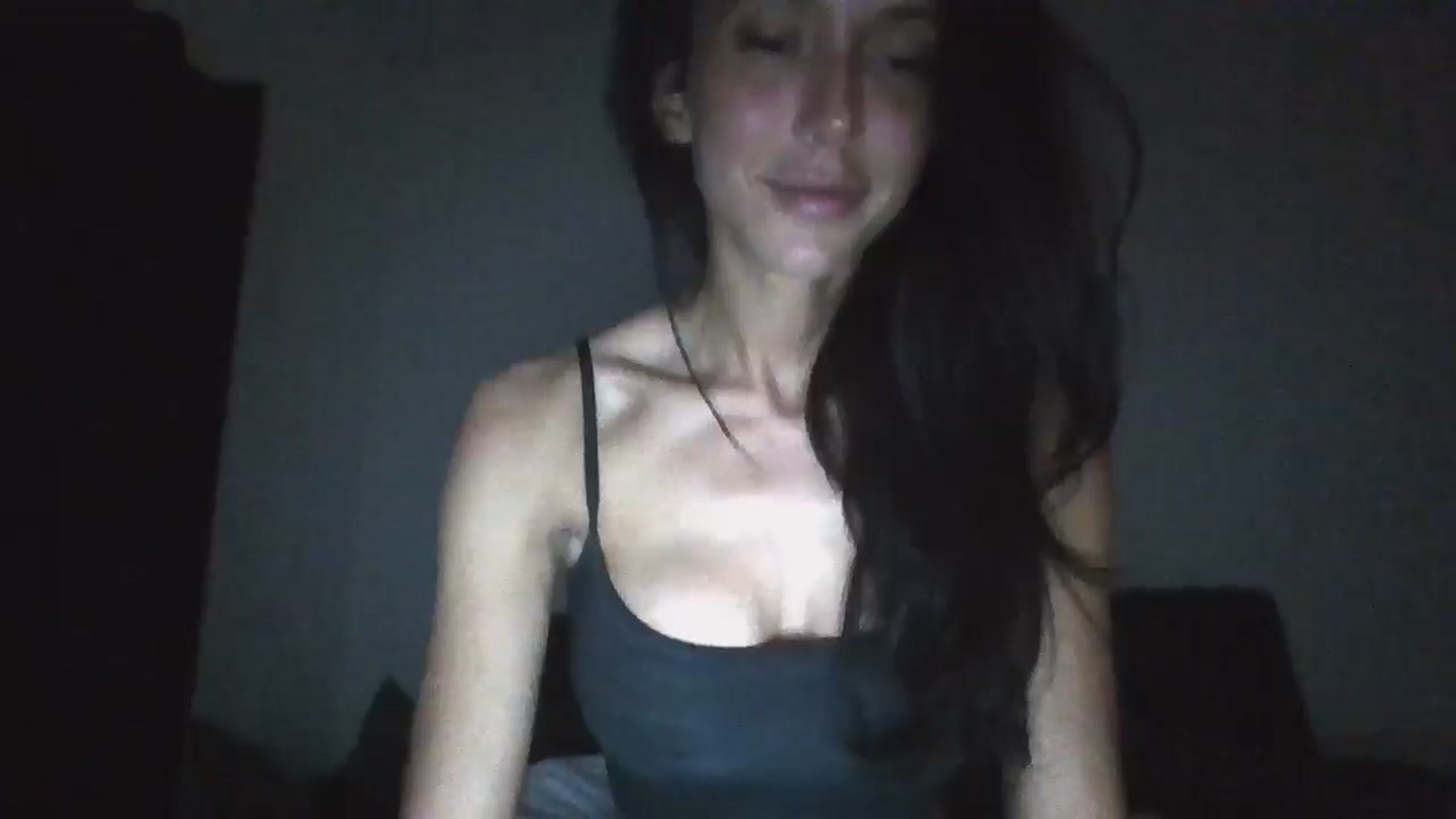 Gallery image thumbnail from Lexixoxoxo's myfreecams stream on, 10/15/2024, 09:42 image 6 of 20