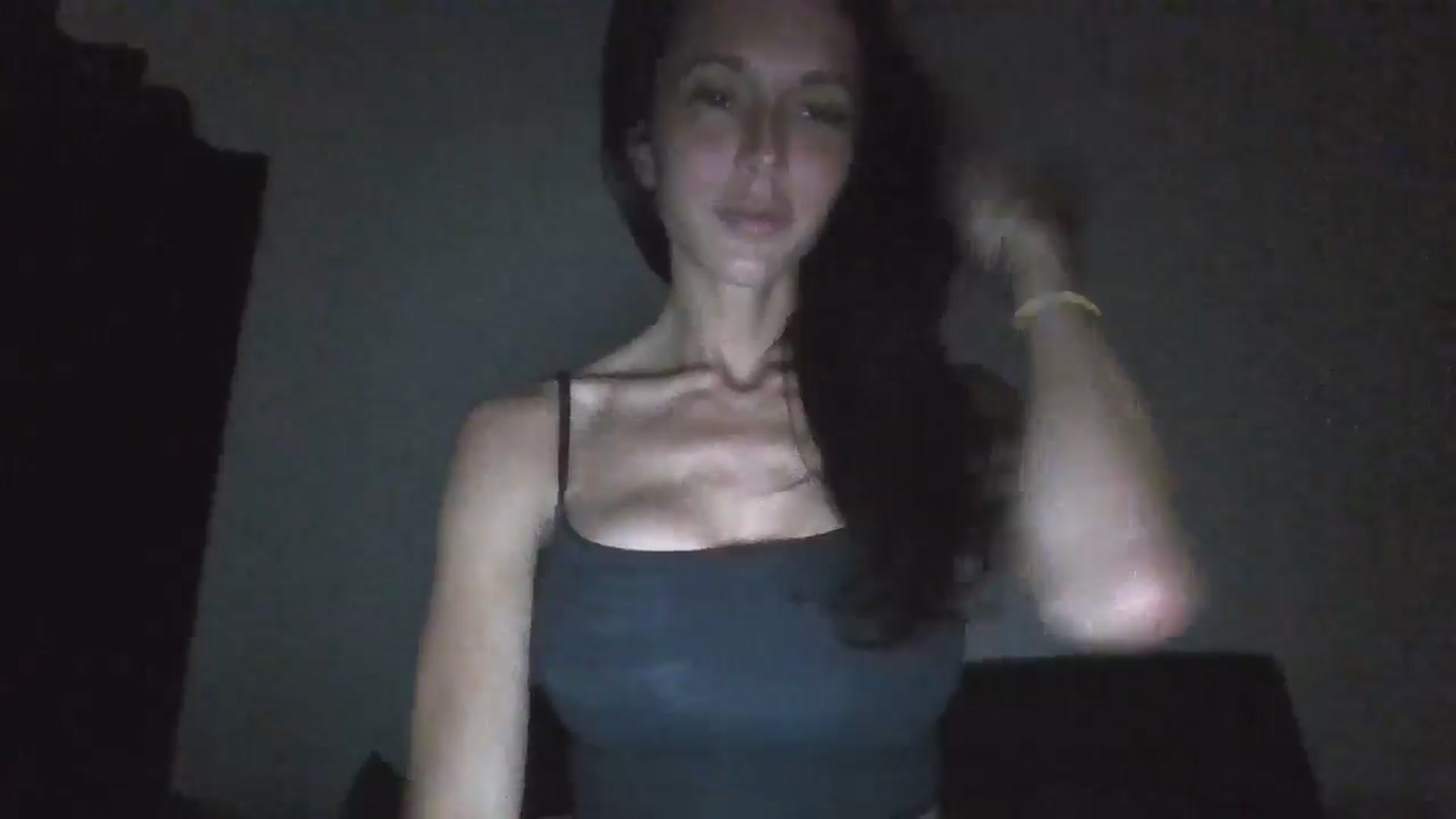 Gallery image thumbnail from Lexixoxoxo's myfreecams stream on, 10/15/2024, 09:42 image 3 of 20
