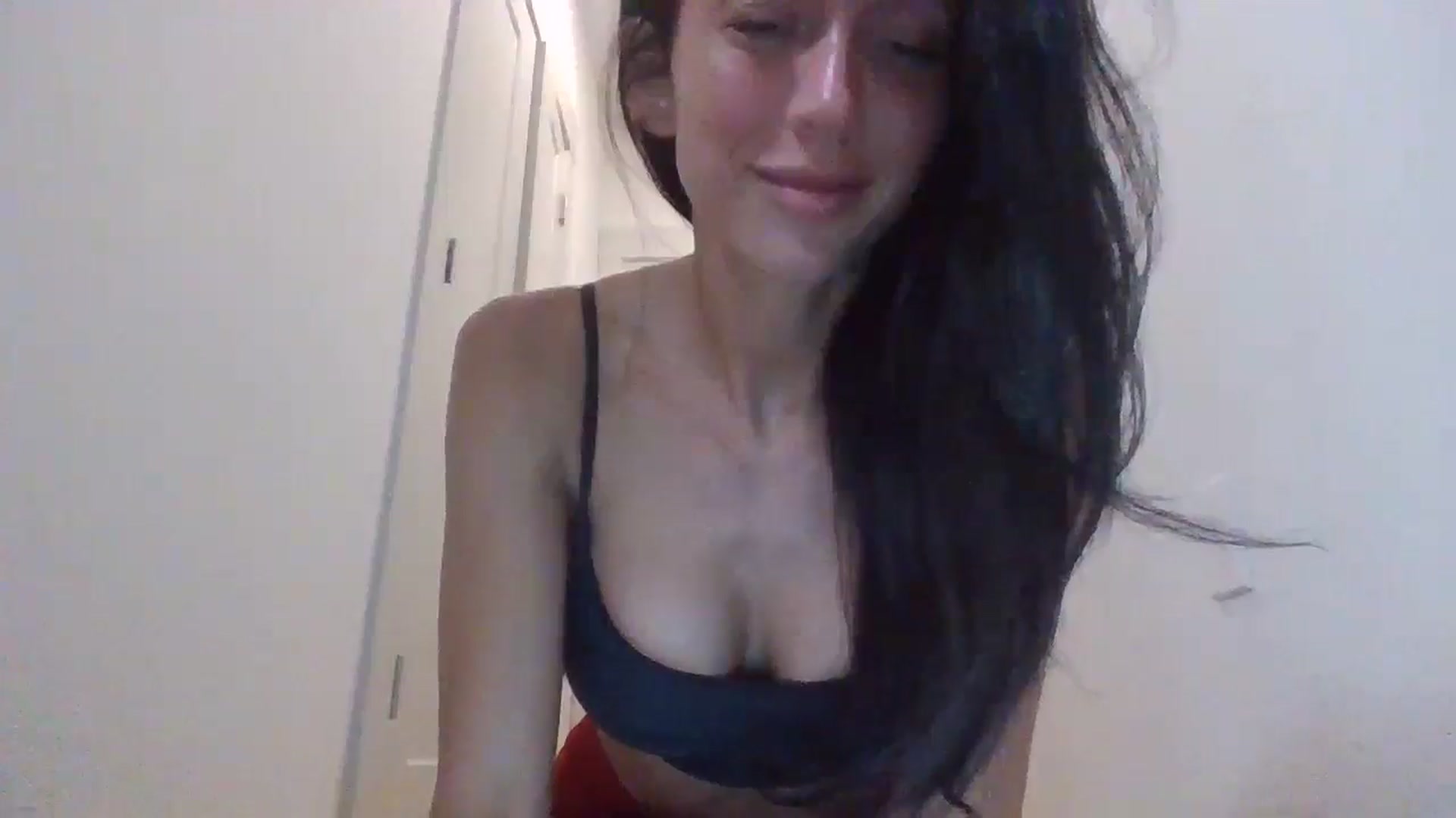 Gallery image thumbnail from Lexixoxoxo's myfreecams stream on, 10/15/2024, 09:42 image 18 of 20
