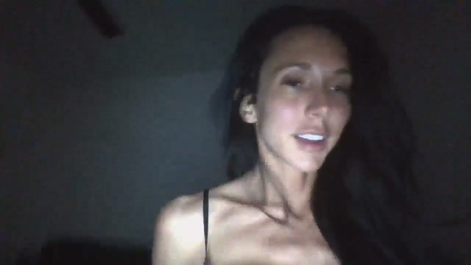Gallery image thumbnail from Lexixoxoxo's myfreecams stream on, 10/15/2024, 09:42 image 7 of 20