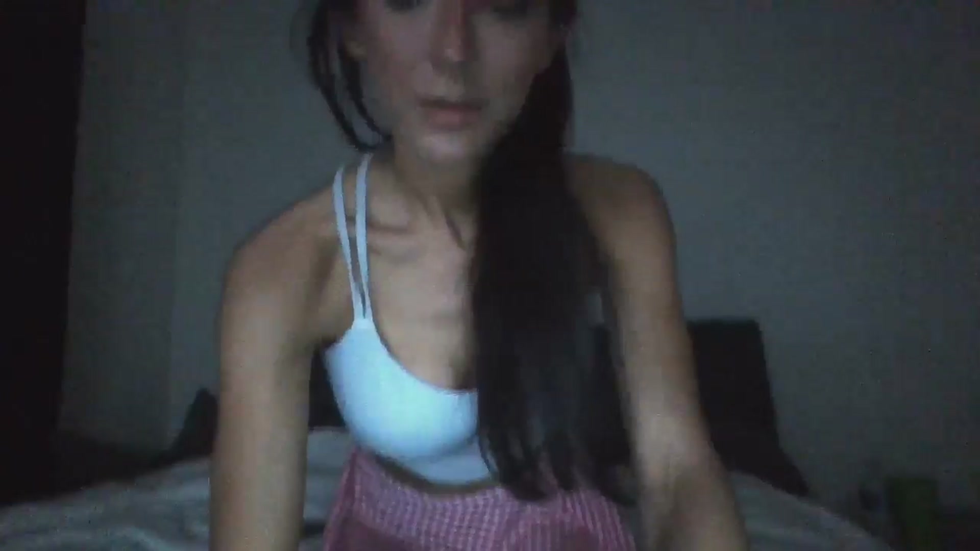 Gallery image thumbnail from Lexixoxoxo's myfreecams stream on, 10/18/2024, 07:37 image 14 of 20