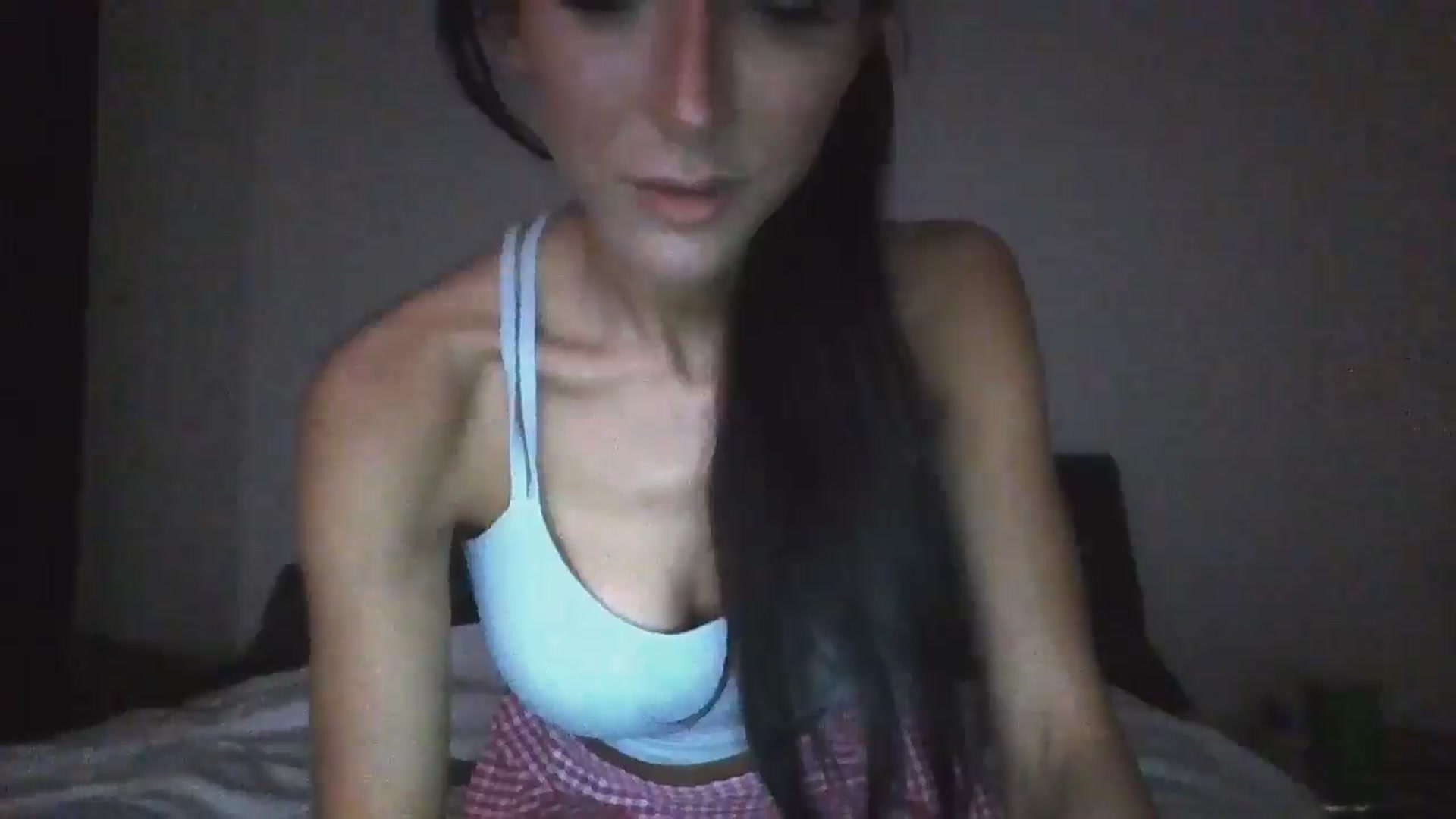 Gallery image thumbnail from Lexixoxoxo's myfreecams stream on, 10/18/2024, 07:37 image 8 of 20