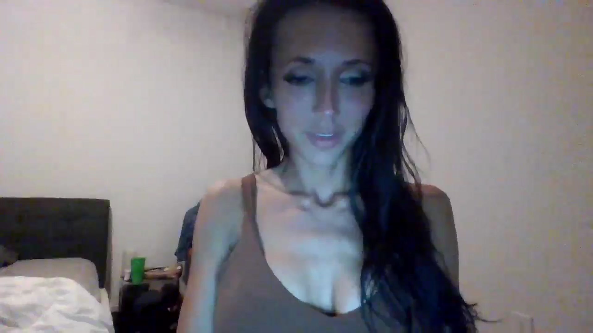 Gallery image thumbnail from Lexixoxoxo's myfreecams stream on, 11/01/2024, 09:08 image 12 of 20