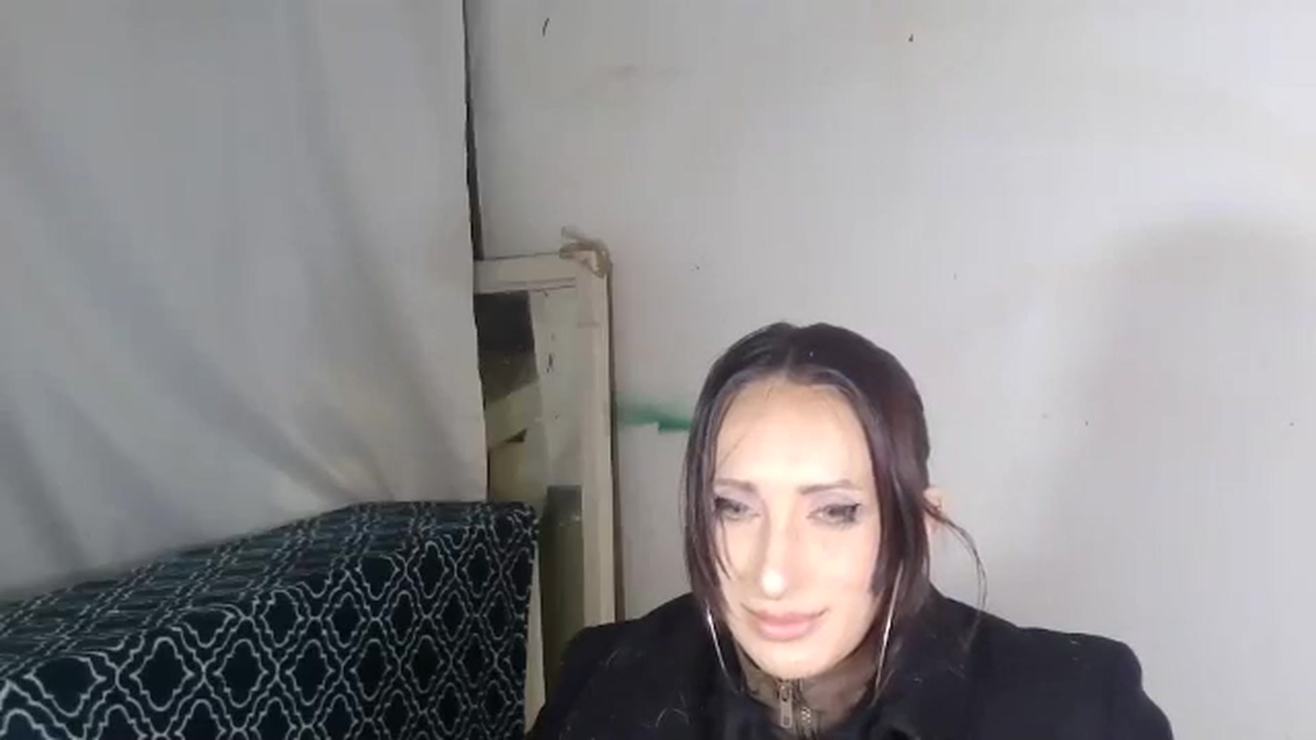 Gallery image thumbnail from Lexlovesex's myfreecams stream on, 12/31/2024, 09:06 image 10 of 20