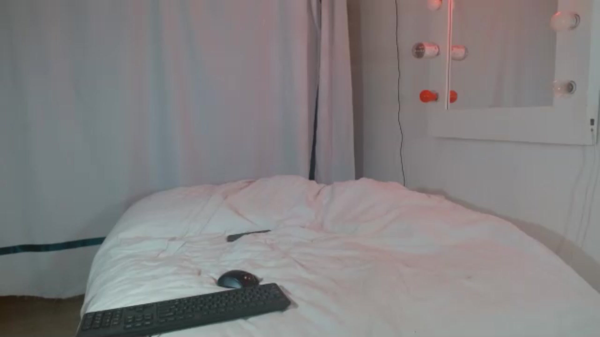 Gallery image thumbnail from Lexlovesex's myfreecams stream on, 08/27/2025, 24:53 image 4 of 20