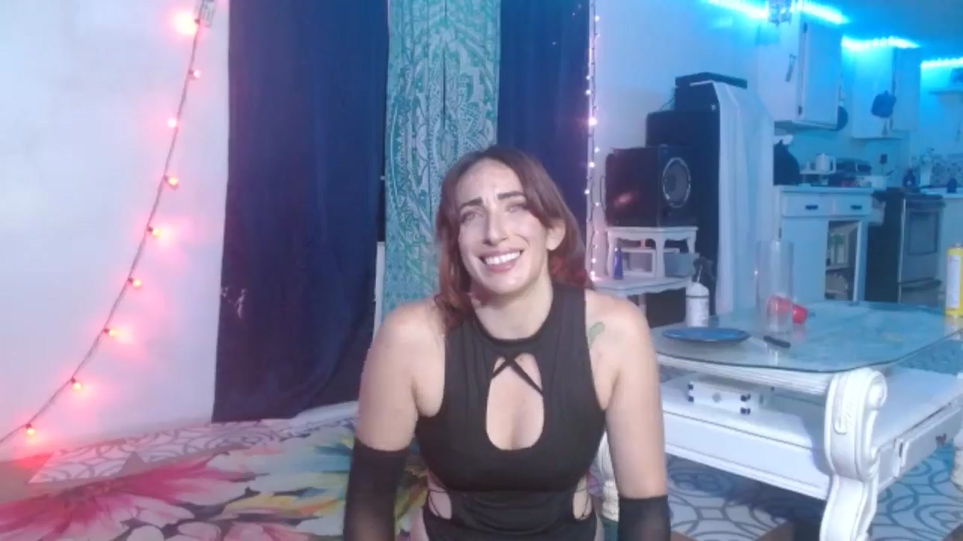 Gallery image thumbnail from Lexlovesex's myfreecams stream on, 10/16/2025, 10:19 image 7 of 20