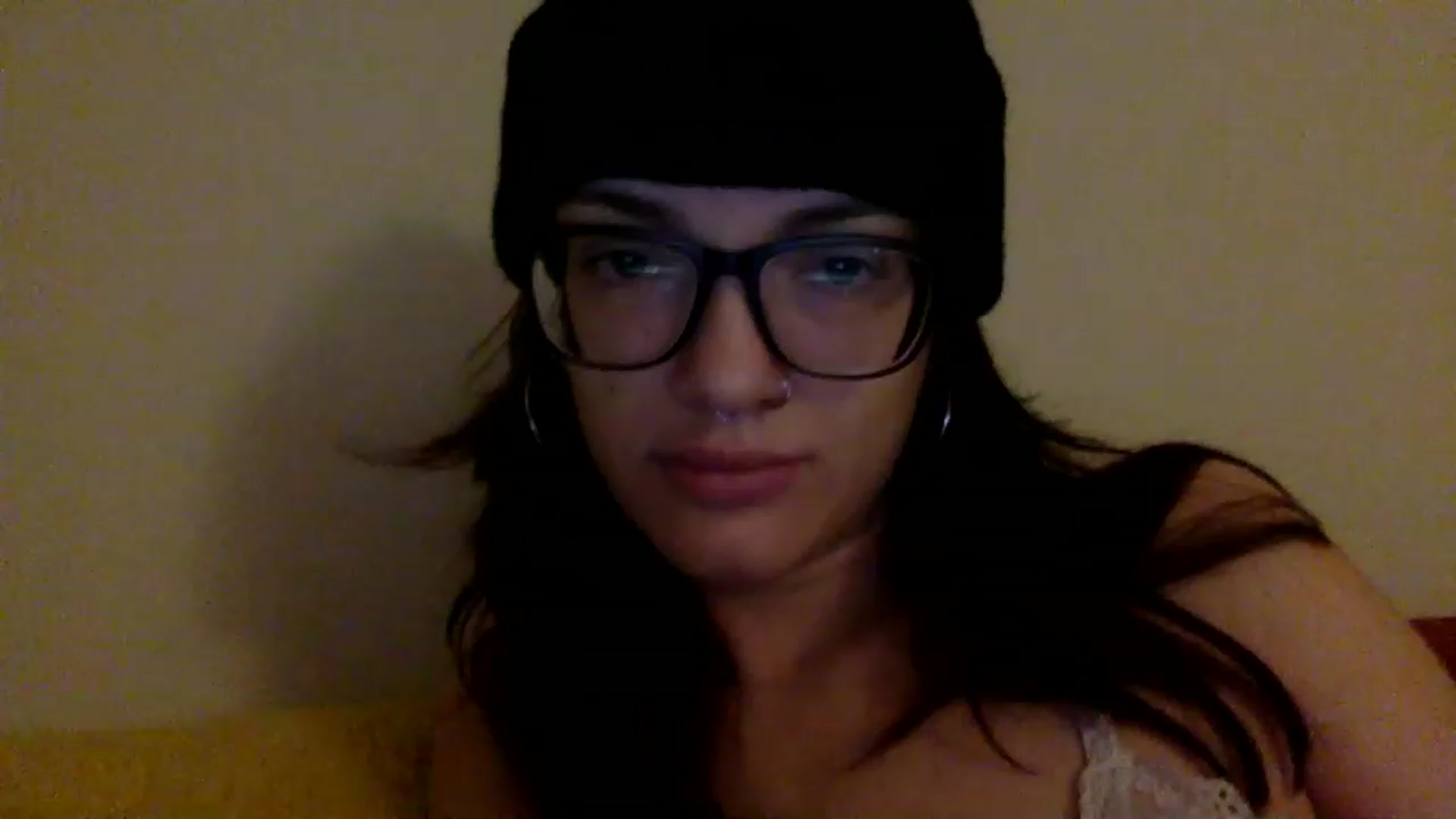 Gallery image thumbnail from Lexsexkitten's myfreecams stream on, 11/15/2022, 12:32 image 13 of 20