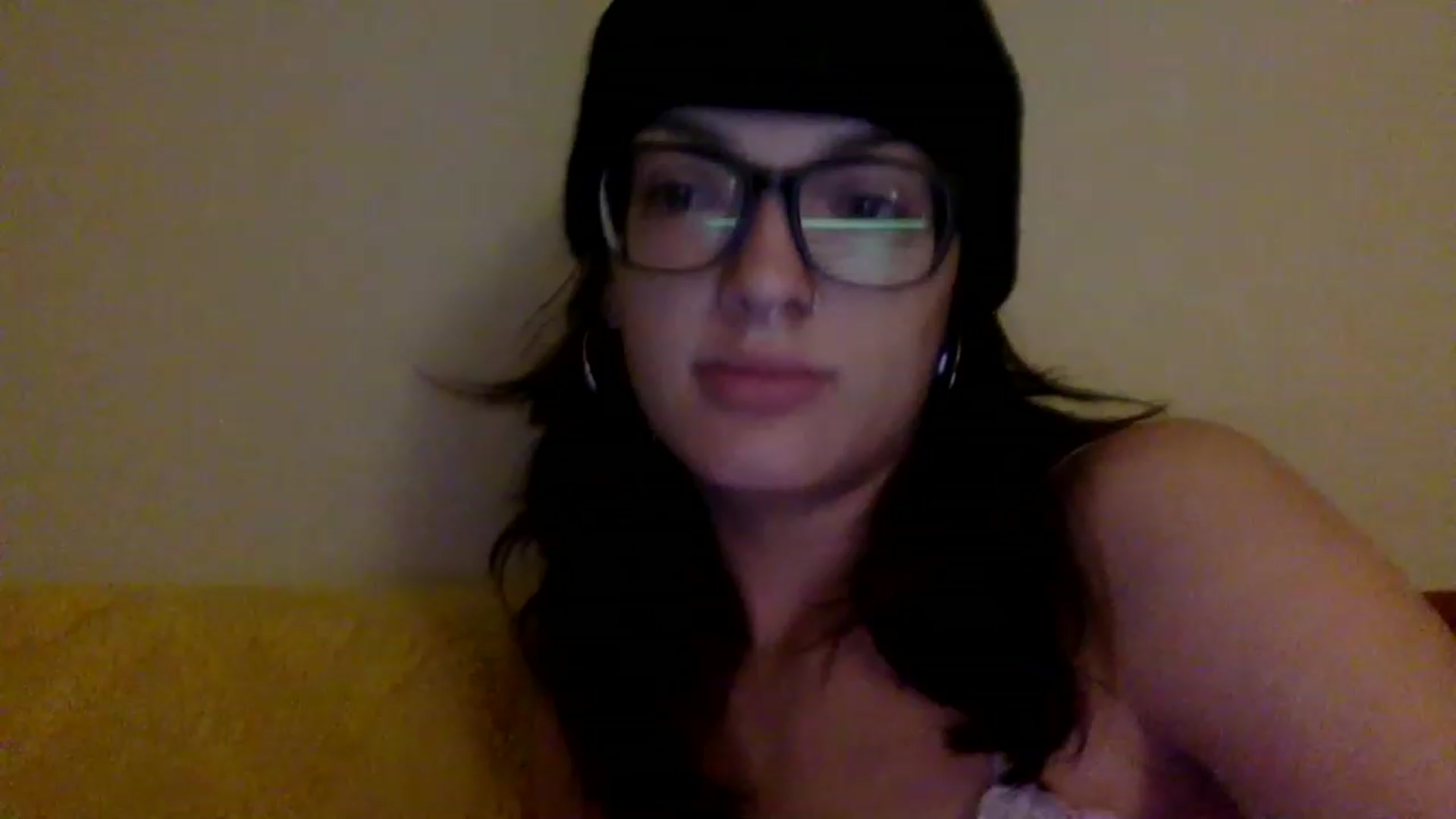 Gallery image thumbnail from Lexsexkitten's myfreecams stream on, 11/15/2022, 12:32 image 14 of 20