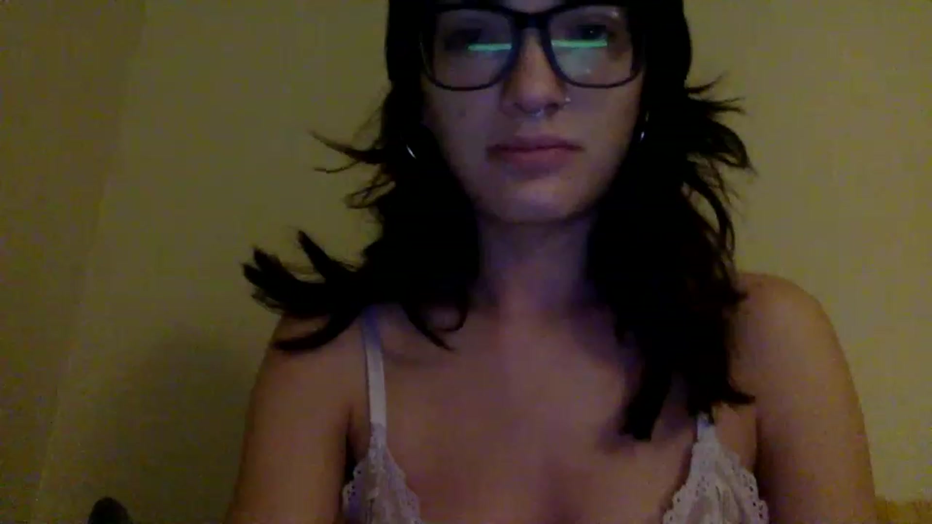 Gallery image thumbnail from Lexsexkitten's myfreecams stream on, 11/15/2022, 12:32 image 10 of 20