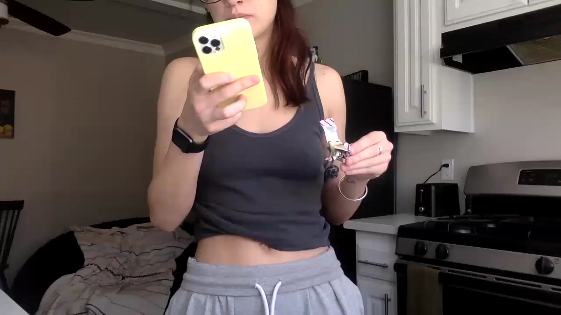 Gallery image thumbnail from Lexsexkitten's myfreecams stream on, 11/19/2022, 20:32 image 13 of 20