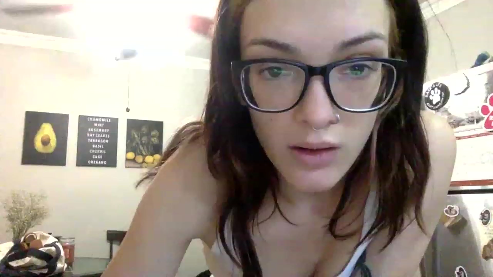 Gallery image thumbnail from Lexsexkitten's myfreecams stream on, 11/21/2022, 24:44 image 14 of 20