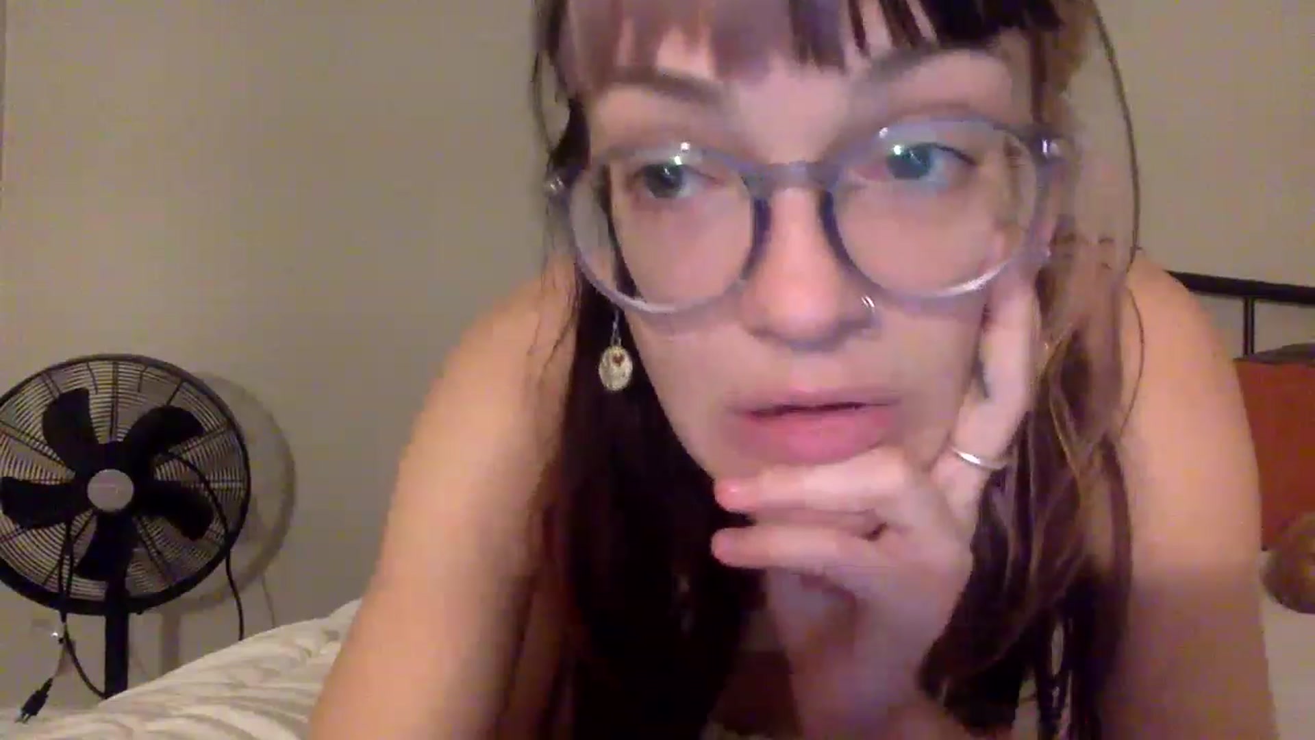 Gallery image thumbnail from Lexsexkitten's myfreecams stream on, 12/19/2022, 07:57 image 15 of 20