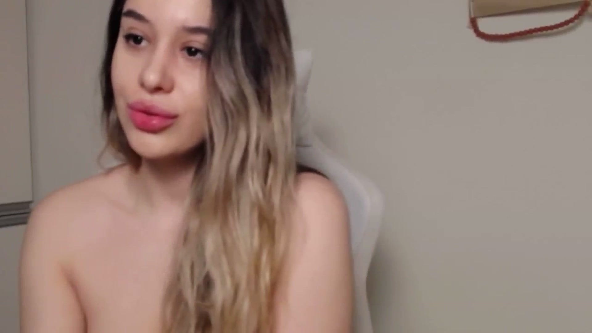 Gallery image thumbnail from LexxySelena's myfreecams stream on, 02/16/2025, 03:45 image 3 of 20