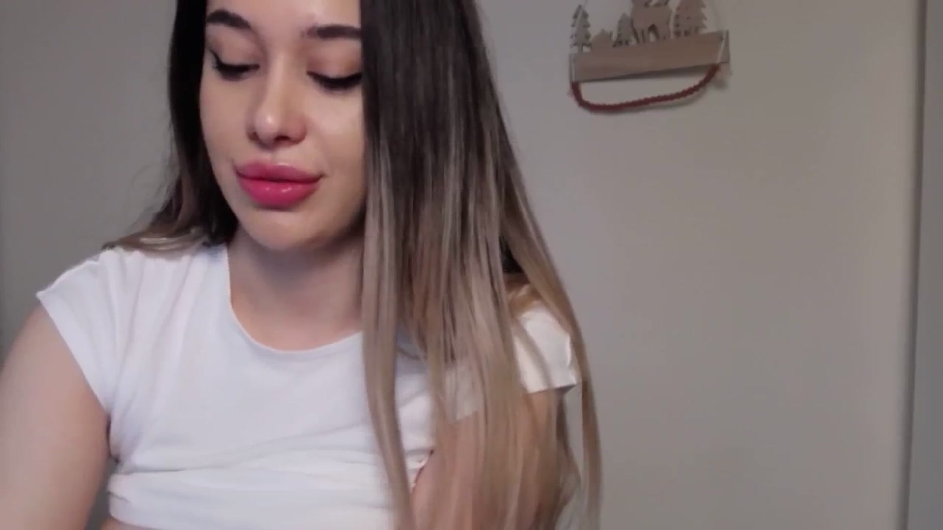 Gallery image thumbnail from LexxySelena's myfreecams stream on, 02/26/2025, 08:32 image 7 of 20