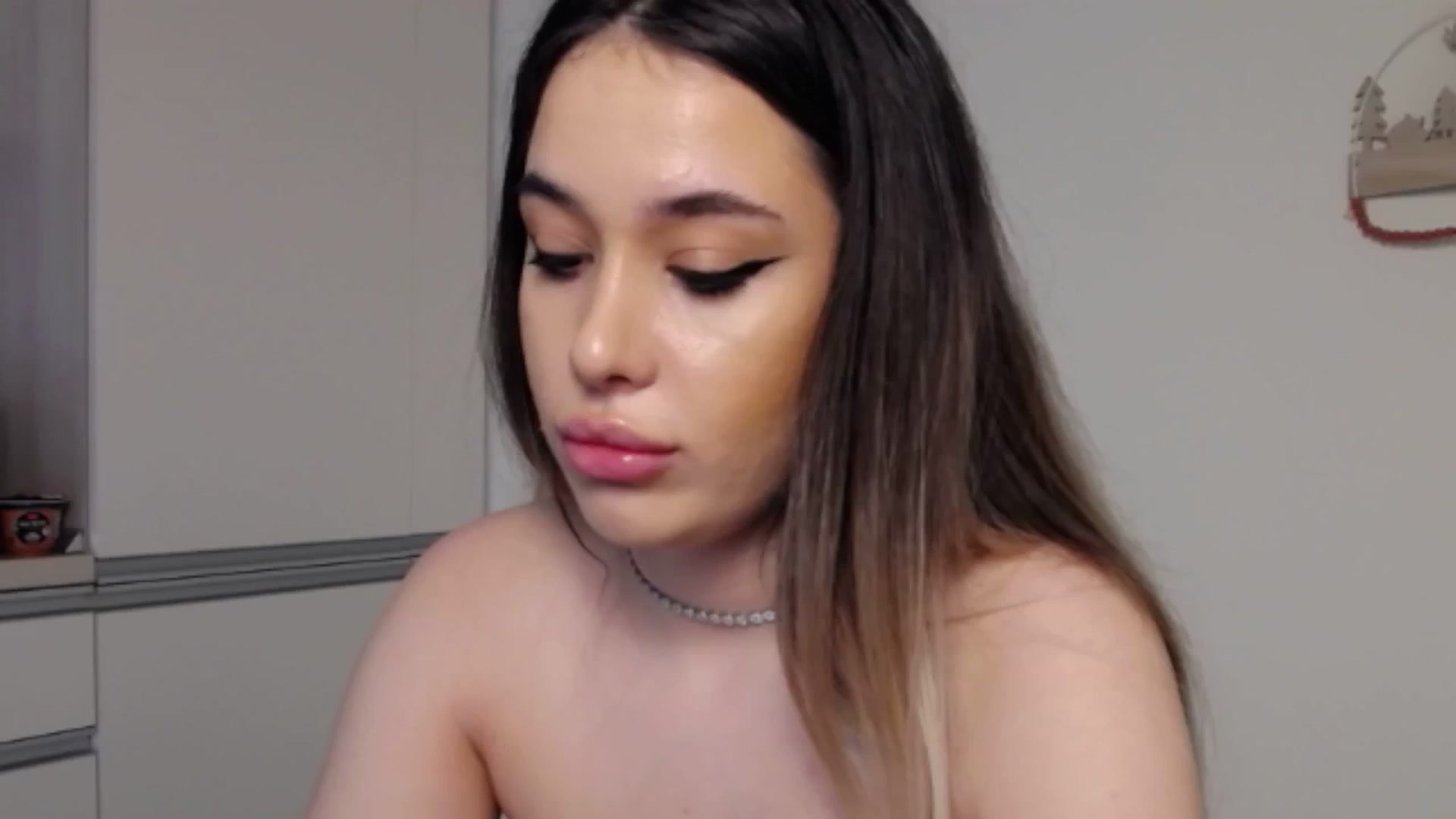 Gallery image thumbnail from LexxySelena's myfreecams stream on, 03/04/2025, 13:09 image 12 of 20