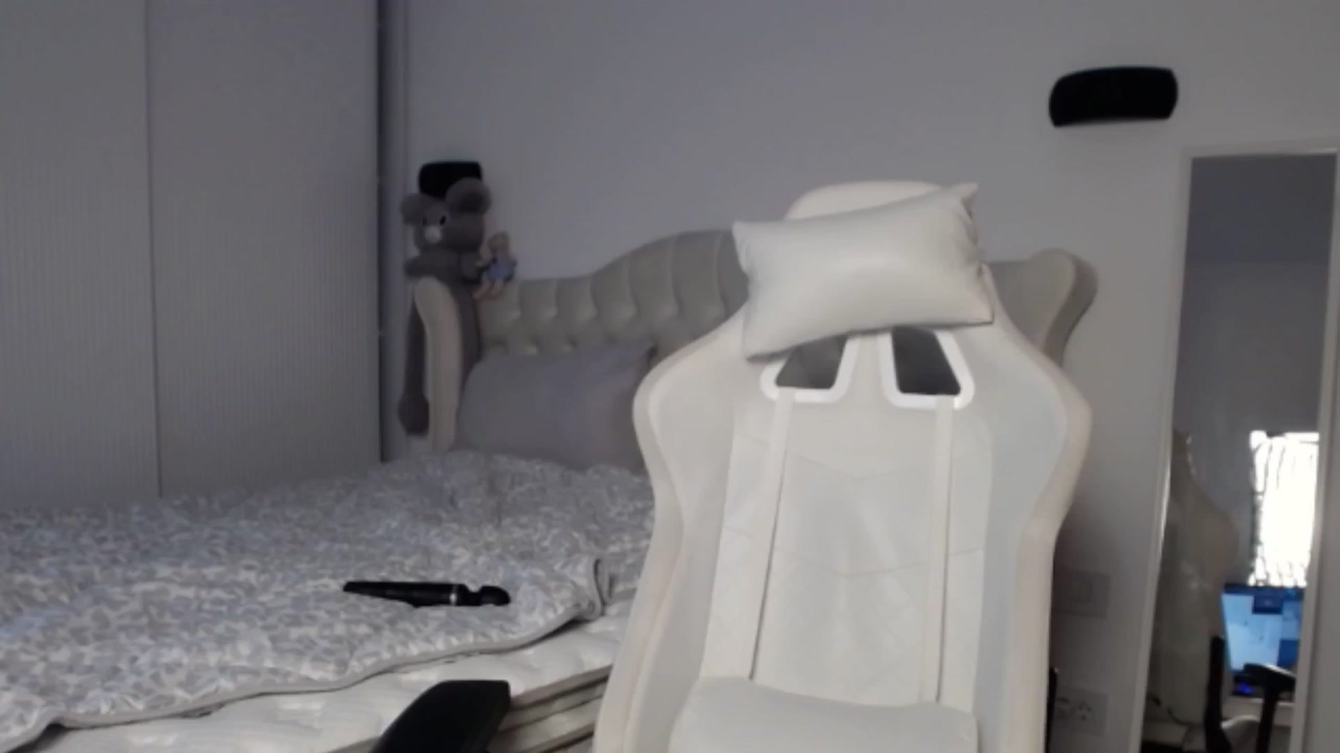 Gallery image thumbnail from LexxySelena's myfreecams stream on, 04/26/2025, 10:07 image 4 of 20