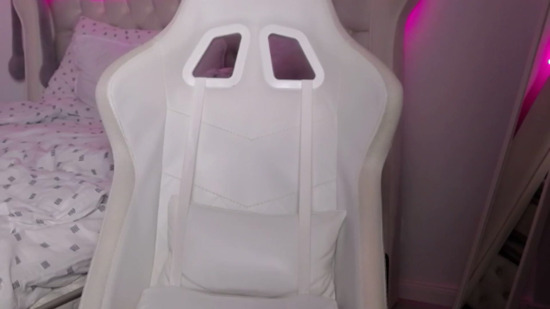 Gallery image thumbnail from LexxySelena's myfreecams stream on, 06/13/2025, 21:25 image 20 of 20