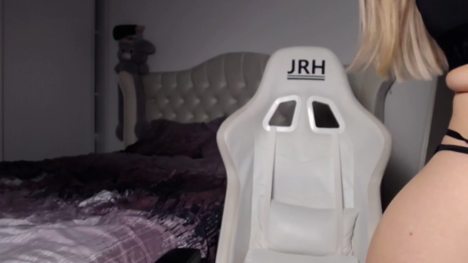 Gallery image thumbnail from LexxySelena's myfreecams stream on, 06/21/2025, 21:47 image 17 of 20