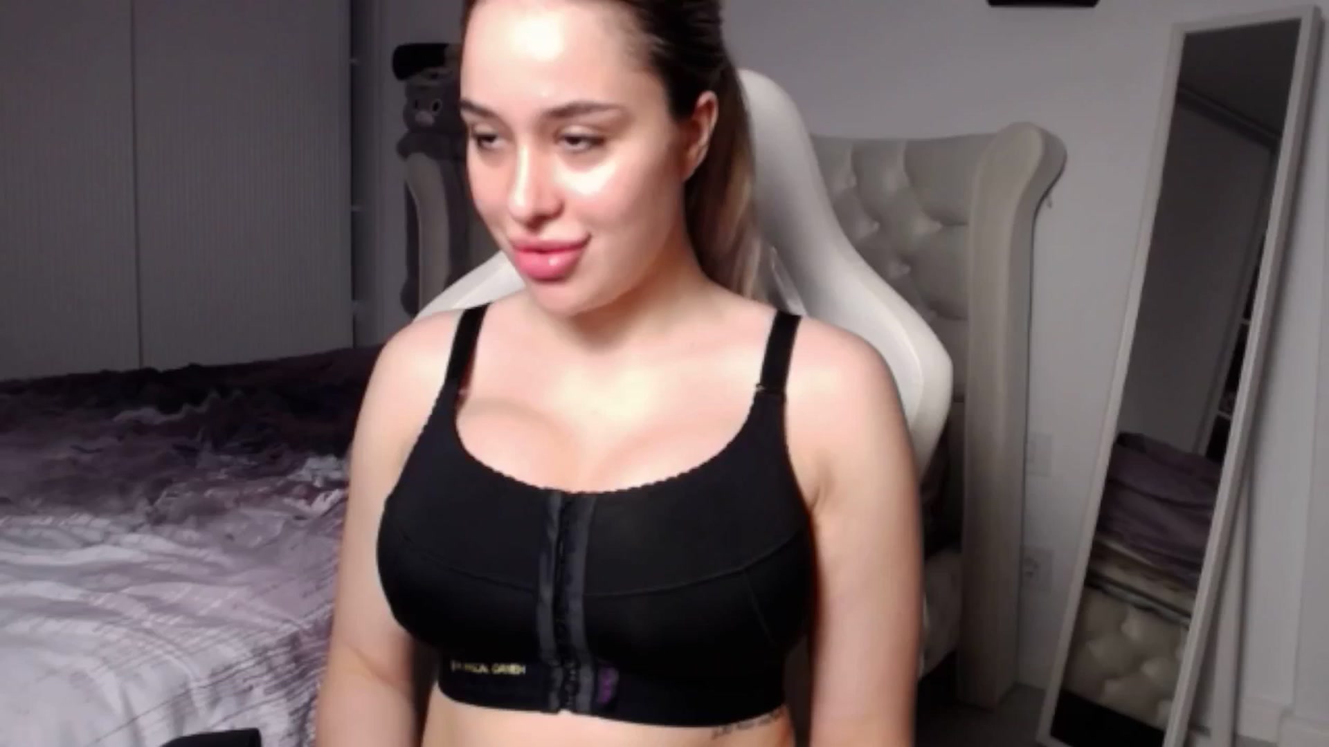 Gallery image thumbnail from LexxySelena's myfreecams stream on, 06/22/2025, 11:33 image 20 of 20