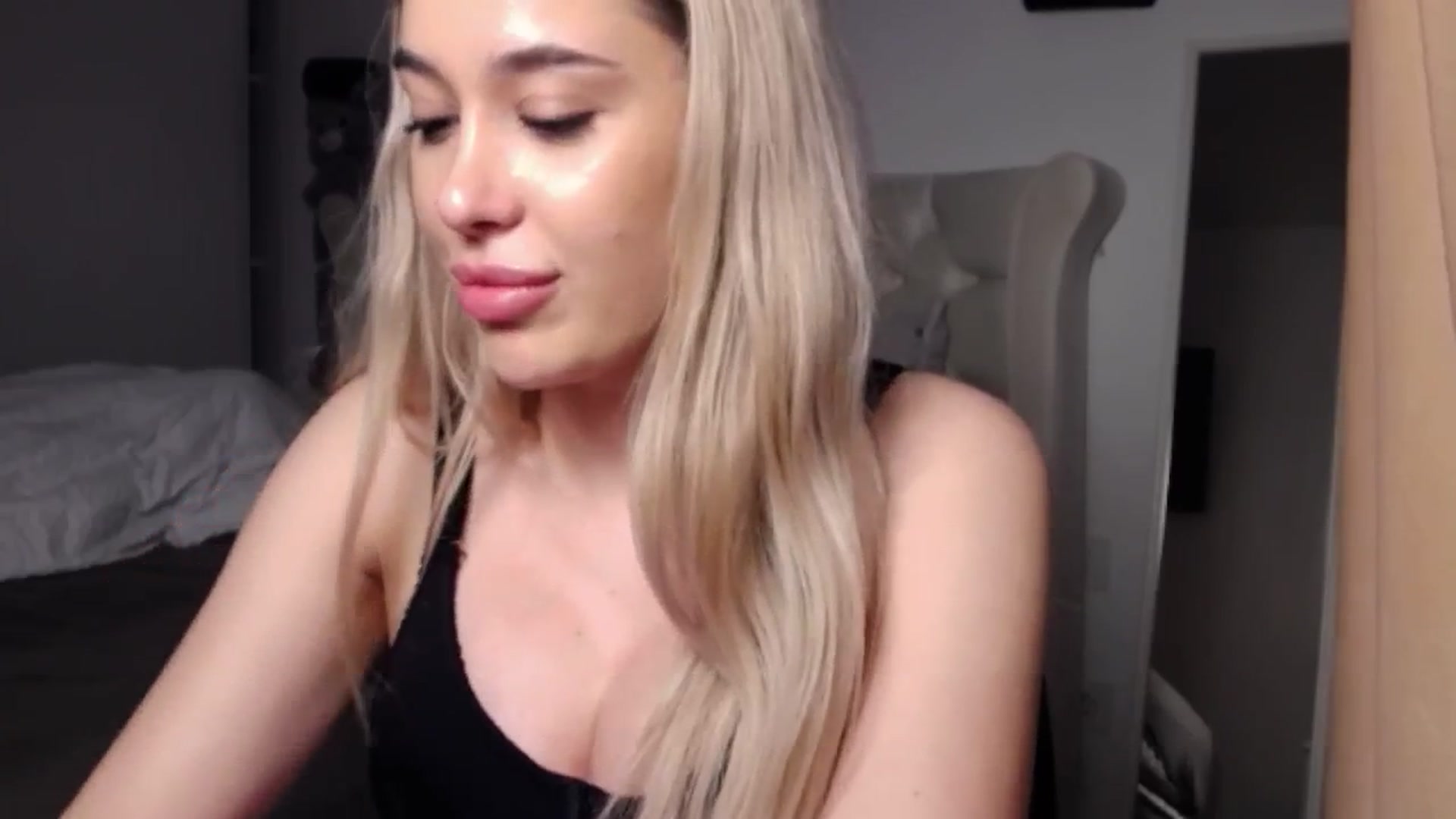 Gallery image thumbnail from LexxySelena's myfreecams stream on, 07/02/2025, 18:05 image 15 of 20