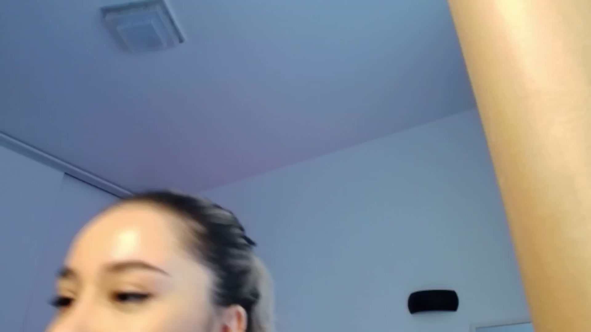 Gallery image thumbnail from LexxySelena's myfreecams stream on, 07/04/2025, 08:09 image 14 of 20