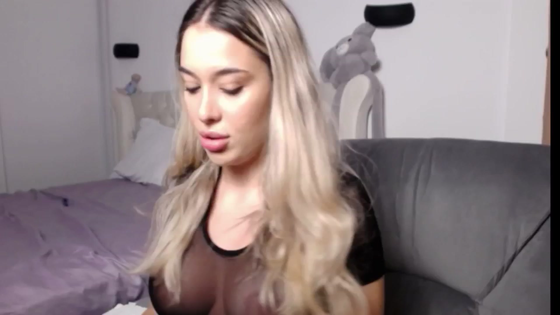 Gallery image thumbnail from LexxySelena's myfreecams stream on, 09/09/2025, 24:07 image 7 of 20