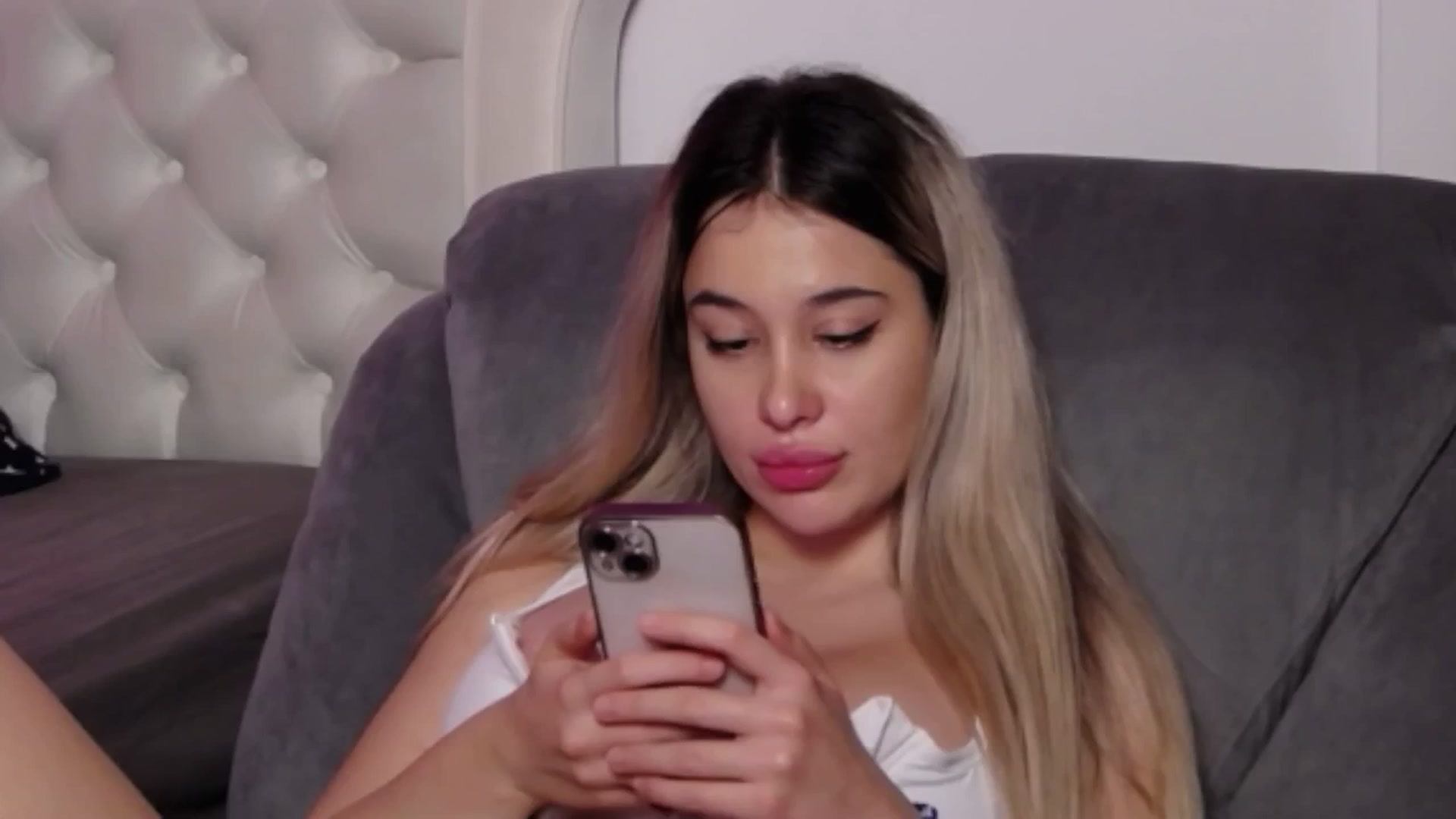 Gallery image thumbnail from LexxySelena's myfreecams stream on, 10/15/2025, 01:22 image 11 of 20
