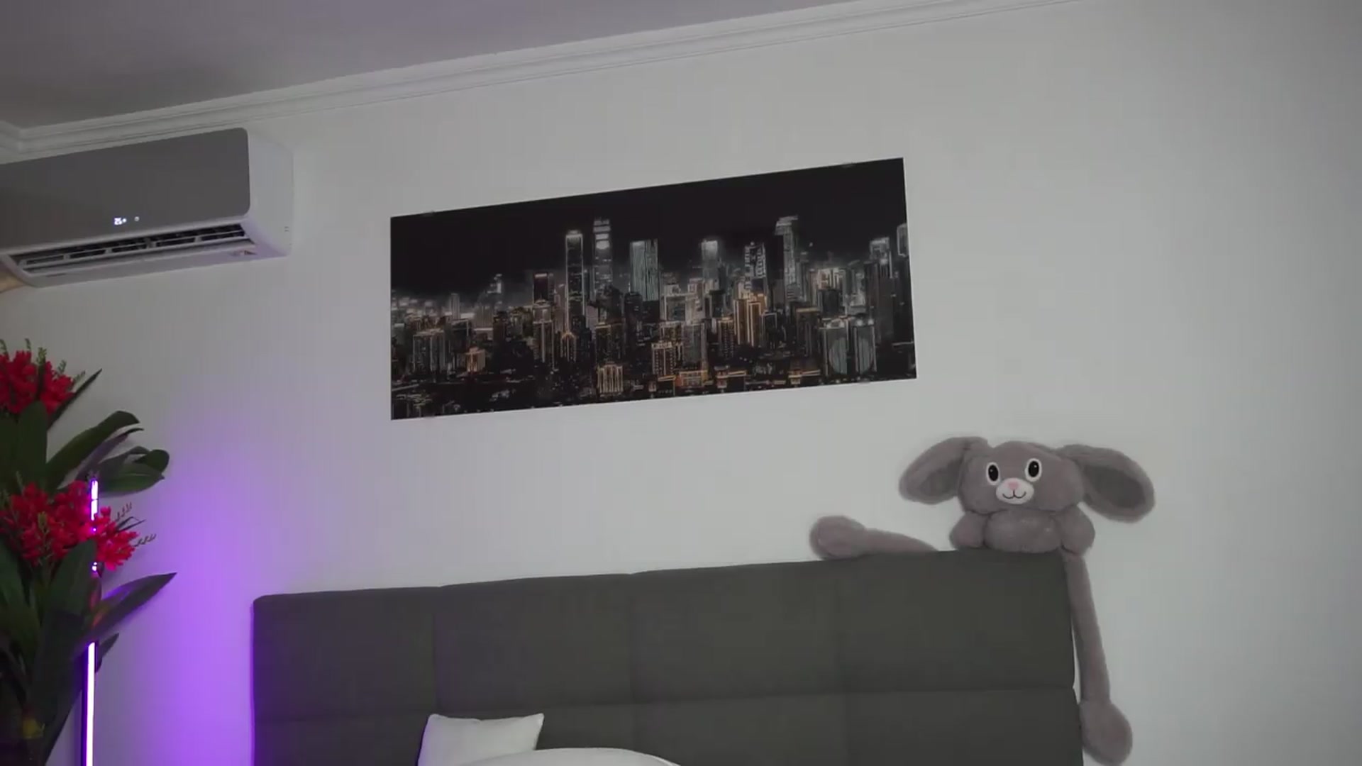 Gallery image thumbnail from LexxySelena's myfreecams stream on, 08/08/2026, 24:18 image 5 of 20
