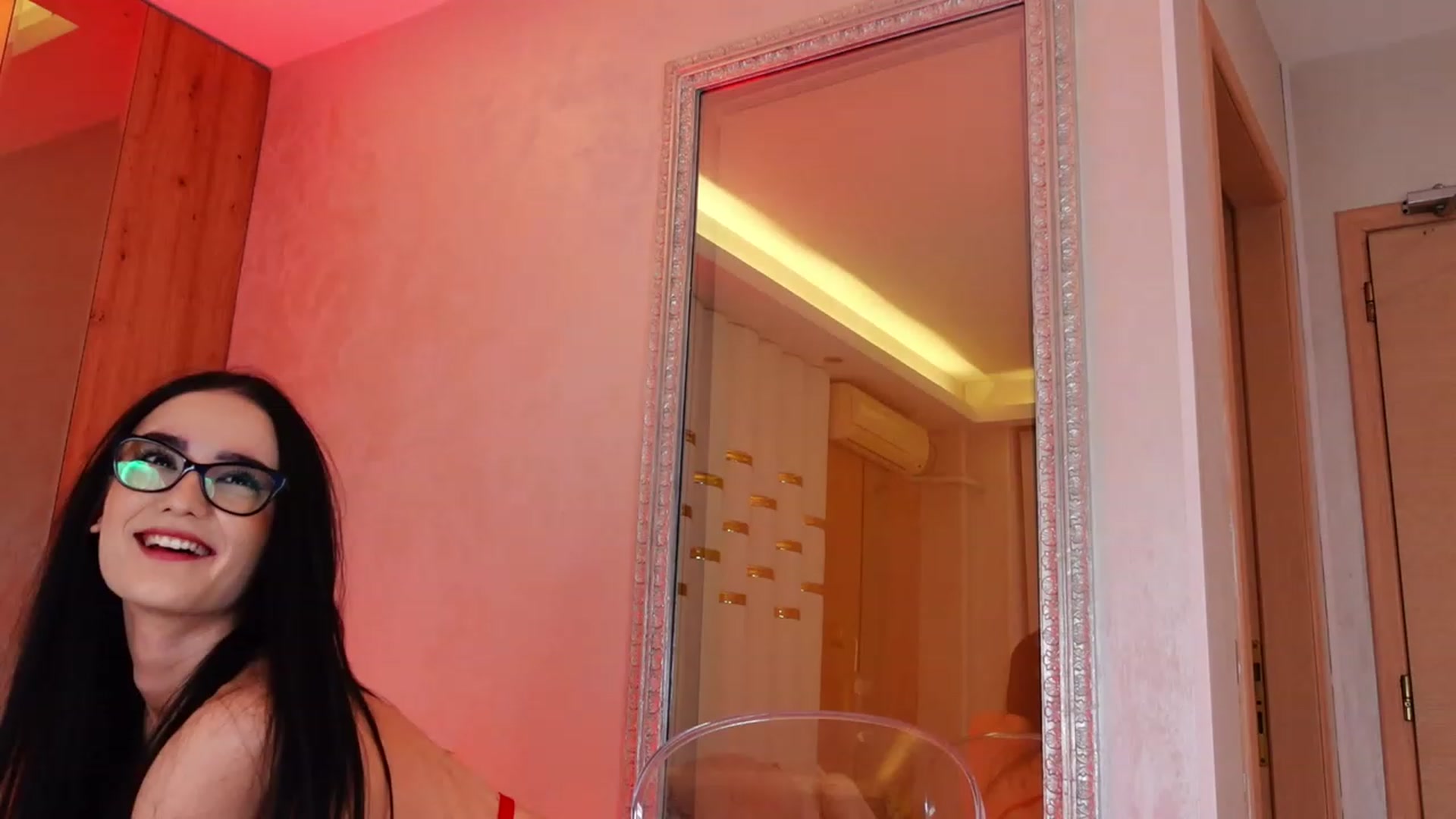 Gallery image thumbnail from Lexy_Angell's myfreecams stream on, 01/21/2023, 15:21 image 14 of 20
